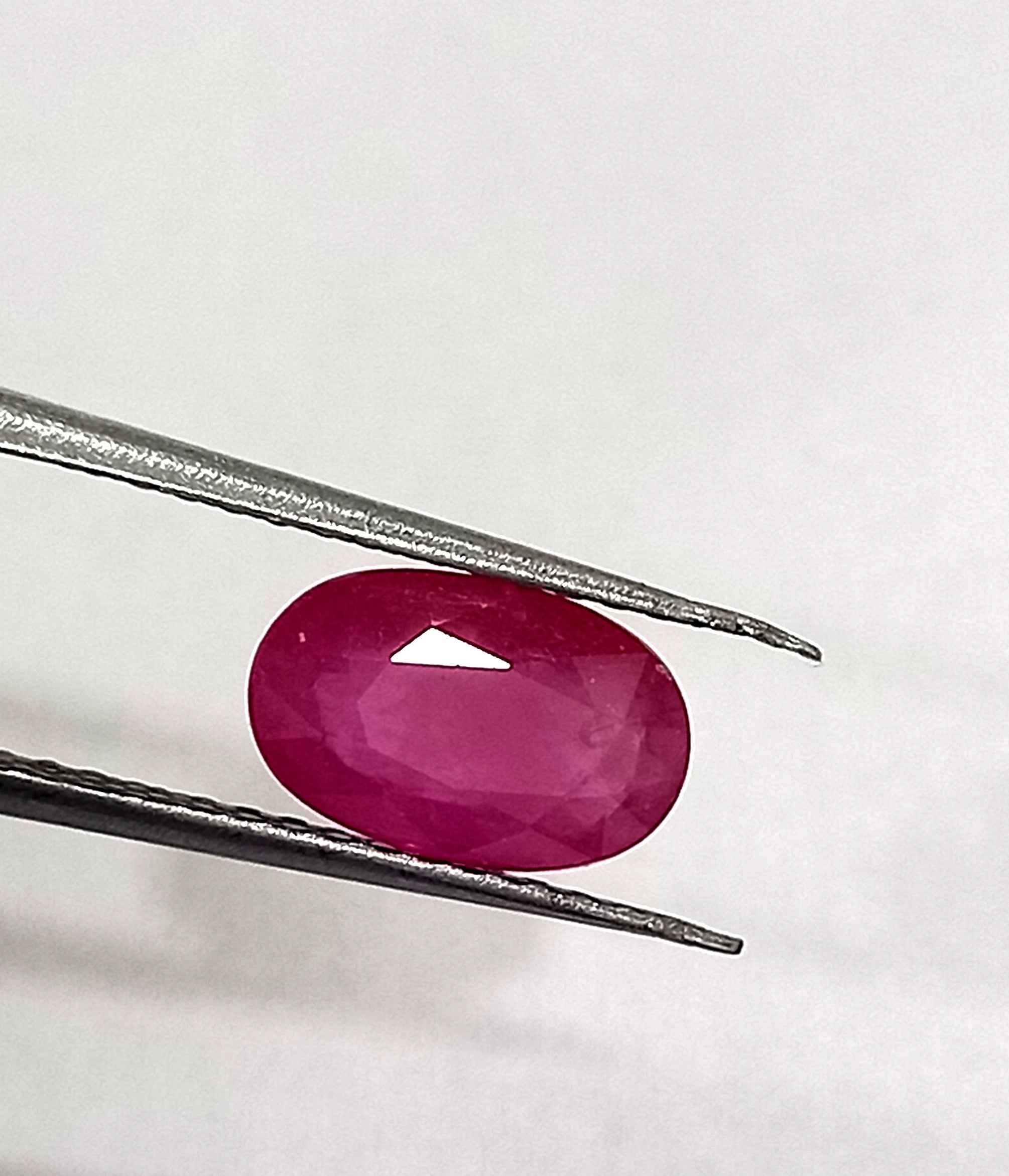 NaturalRubyGemstone3_0ad62376-9df8-4326-b4db-85f108dab328 2.73 Cts Natural Mozambique Ruby Gemstone Oval Cut 10.5*6.7 MM R308