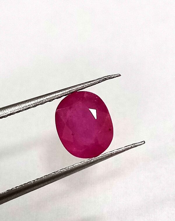 2.40 Cts Natural Burmese Red Ruby Oval Cut Gemstone 8.4*6.9 MM R302