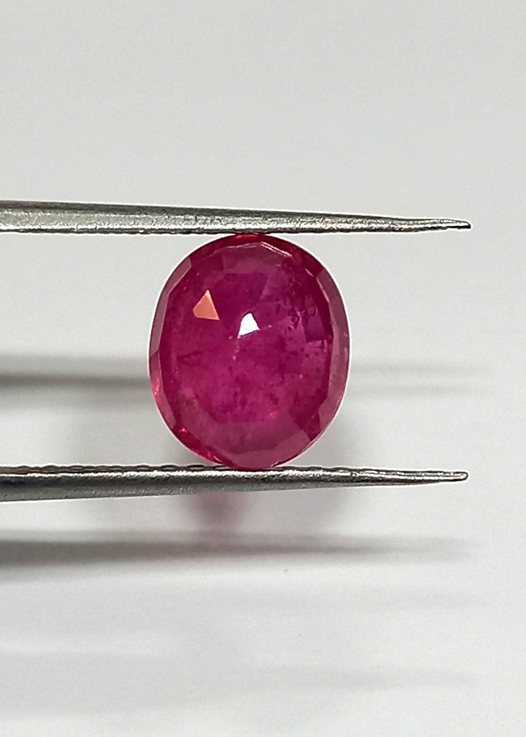 4.00 Cts Natual Pink Ruby Gemstone Oval Cut 9.4*7.9 MM R160