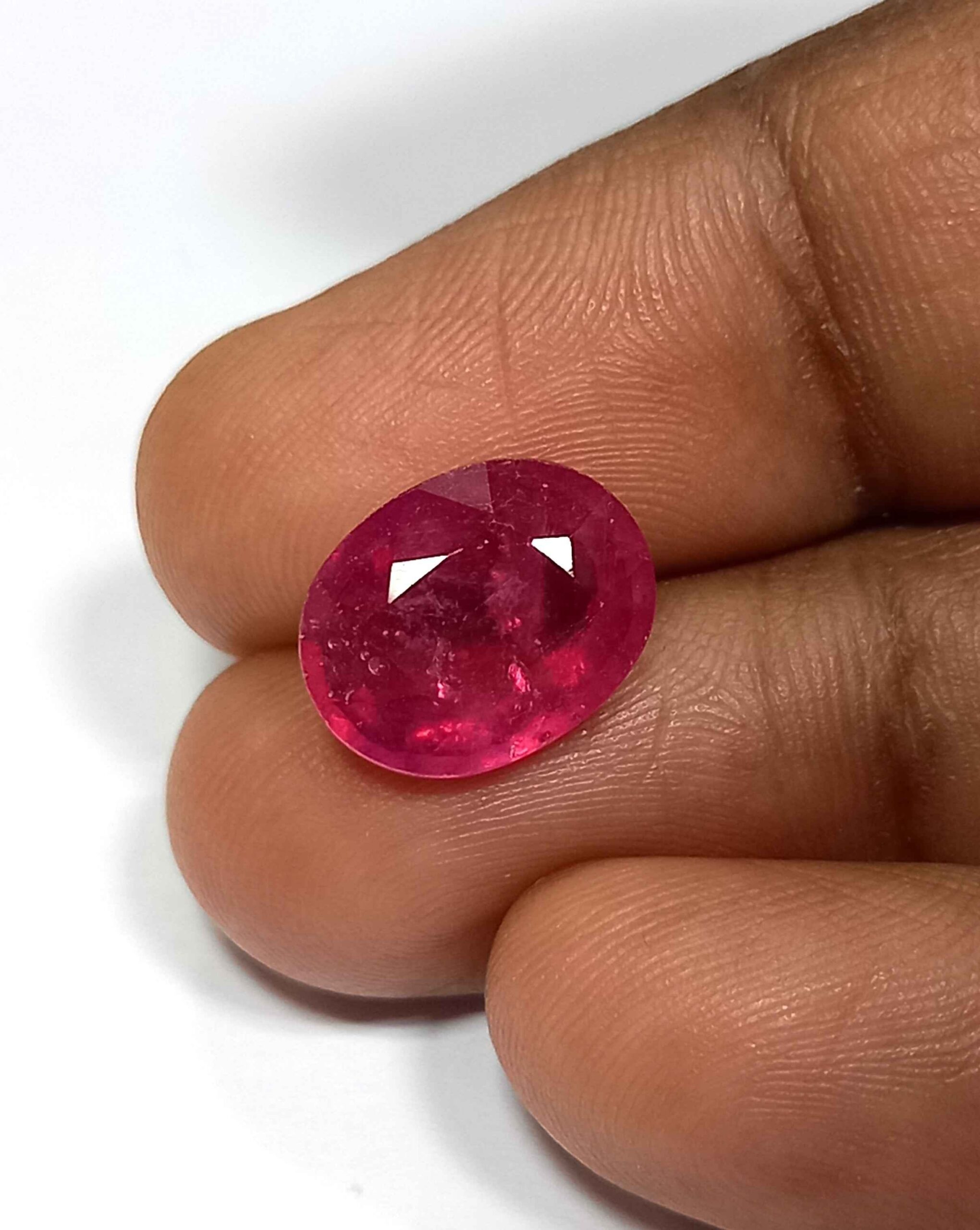 NaturalRubyGemstone4_d9bc760f-4e51-40c5-a6d5-96ea3bec5f66 4.70 Cts Oval Cut Natural Red Ruby Gemstone 11.5*8.9 MM R136
