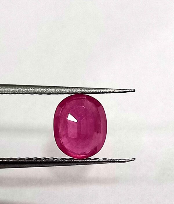 2.40 Cts Natural Burmese Red Ruby Oval Cut Gemstone 8.4*6.9 MM R302
