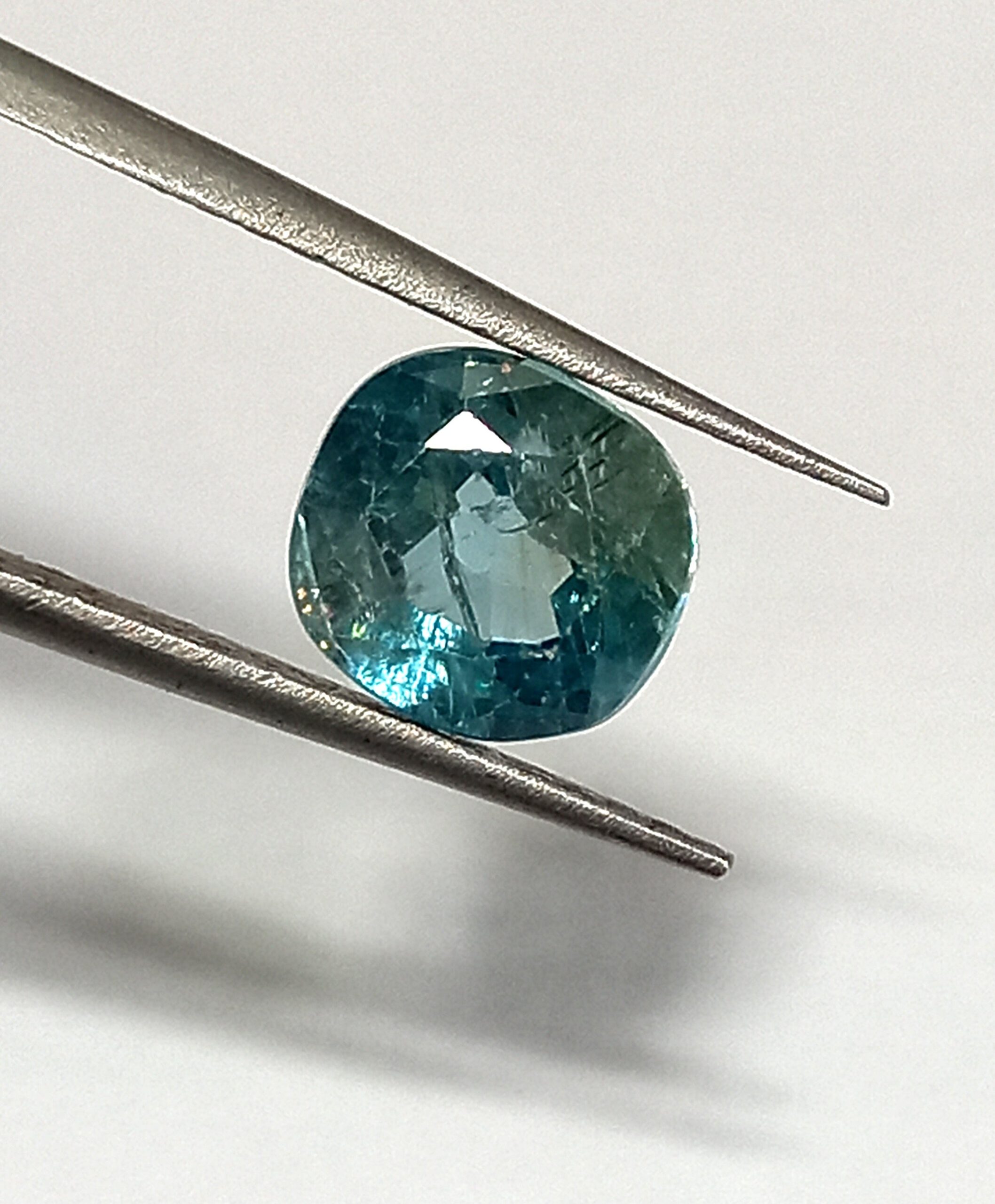 NaturalZirconGemstone2_9ce69cae-6909-416e-b0c3-71c42e4633cc