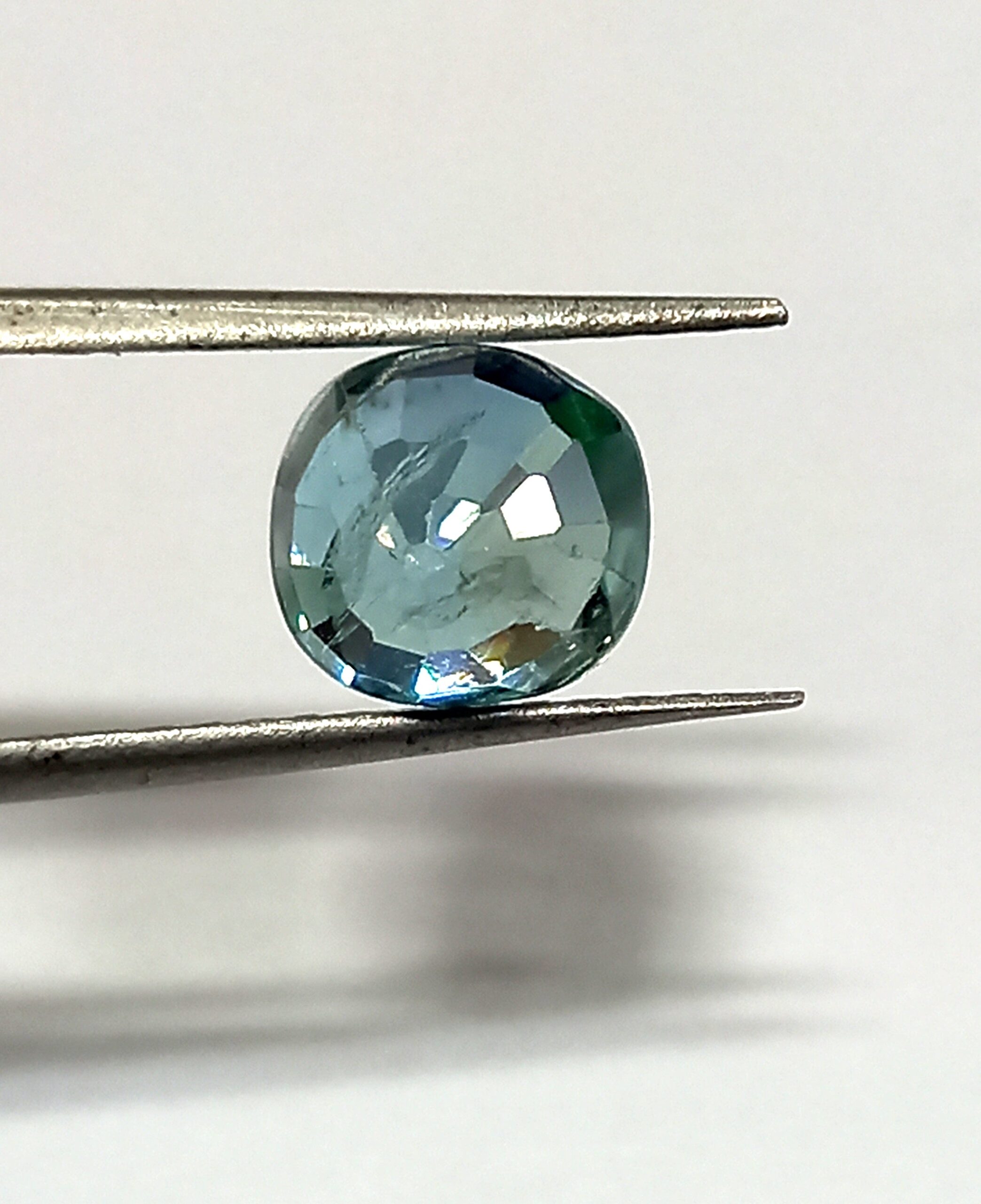 NaturalZirconGemstone3_43225689-5d88-4a2d-b0f3-0cddde8997bd