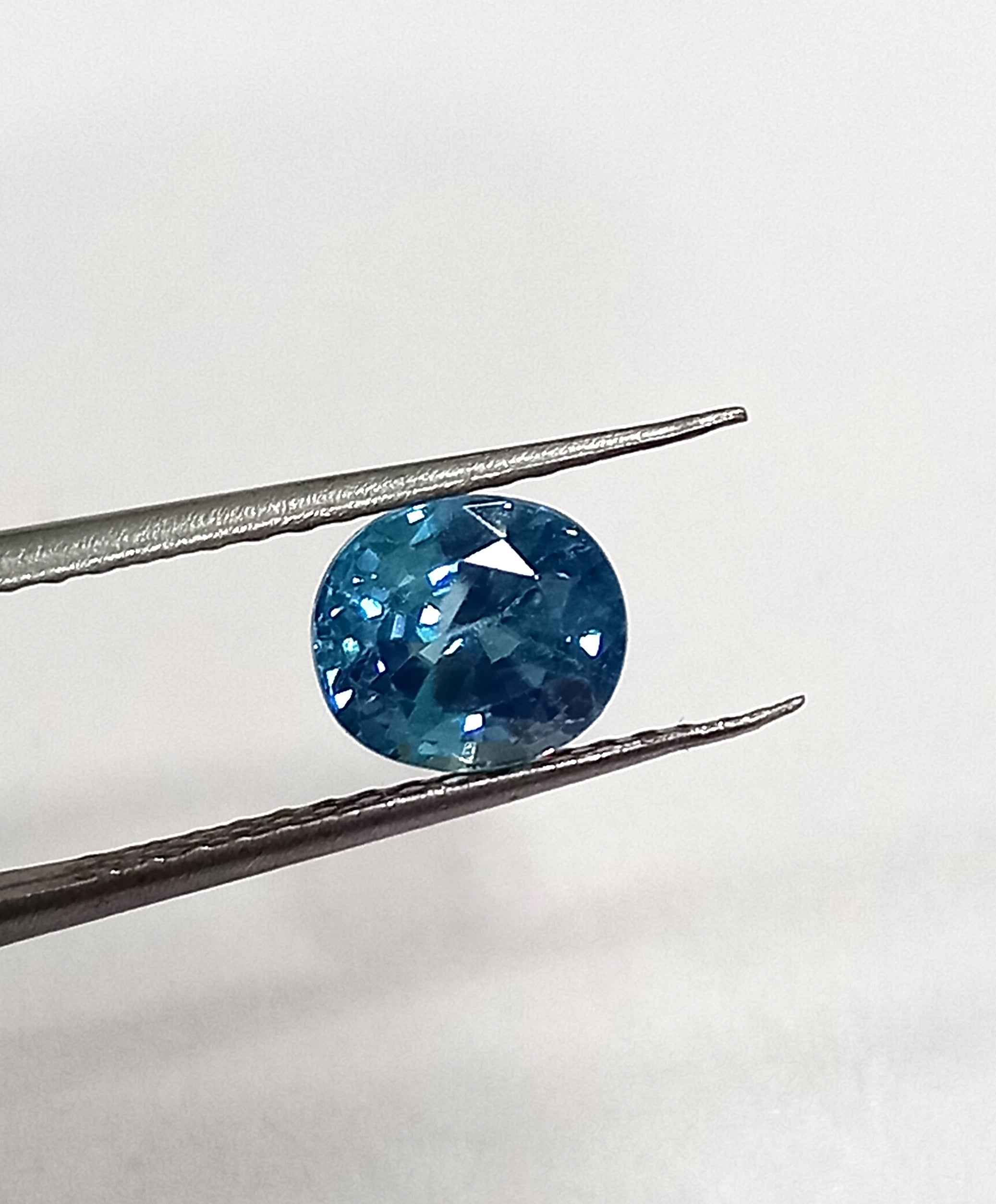 2.96 Cts Natural Cambodian Zircon Blue Gemstone Oval Cut 7.6*6.7 MM ZC59