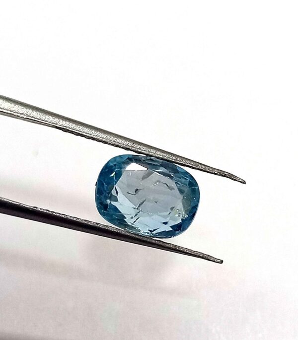 4.17 Cts Natural Cambodian Zircon Gemstone Oval Cut Blue Color 9.7*7.2 MM ZC57