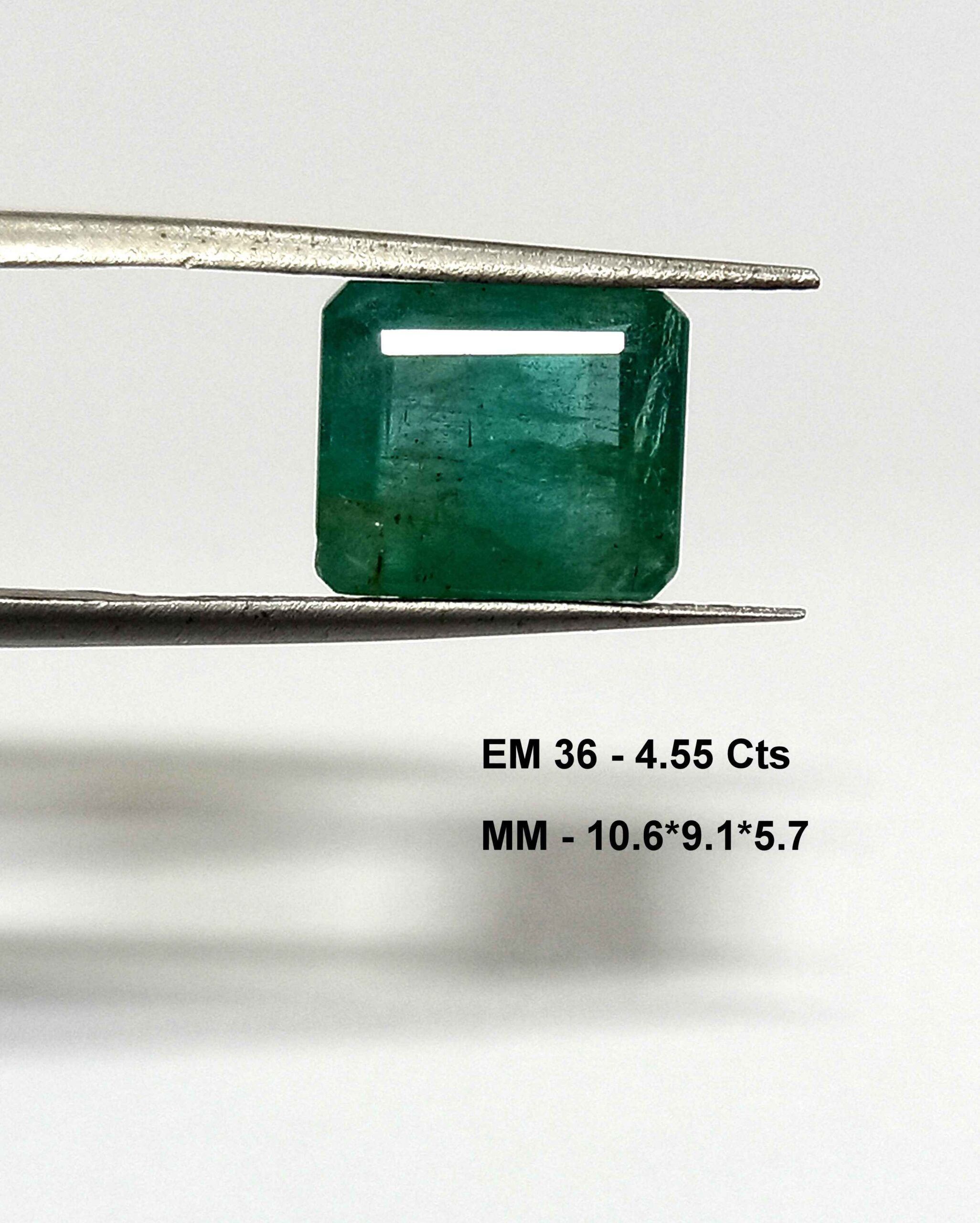 Natural_Emerald_Gemstone_2 4.55 Cts Natural Zambian Emerald Octagon Cut 10.6*9.1 MM EM36