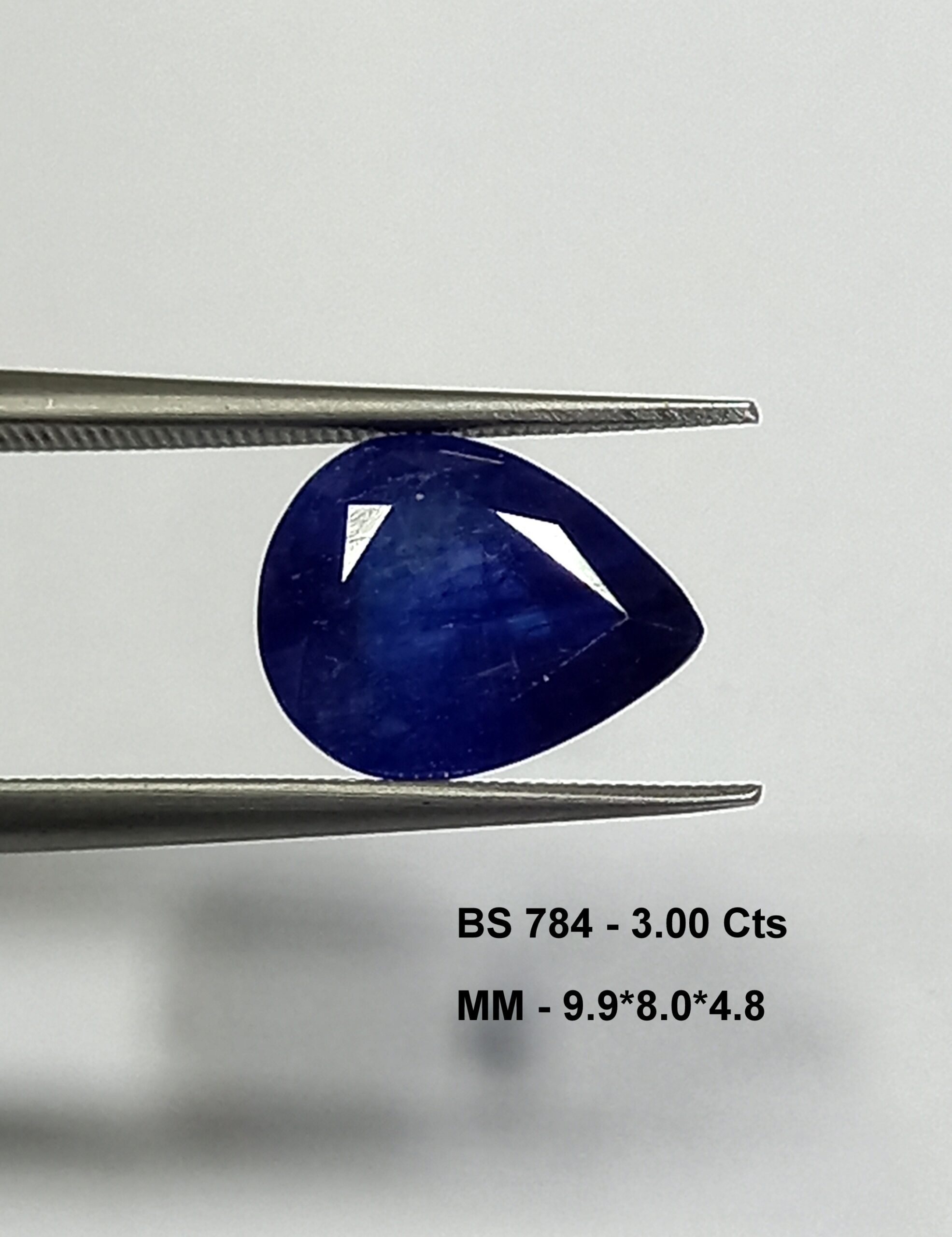 Natural blue sapphire gemstone 1