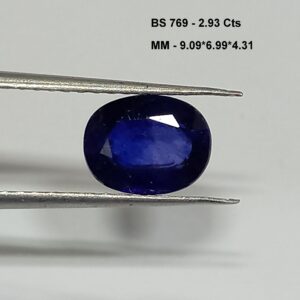 Natural blue sapphire gemstone 1