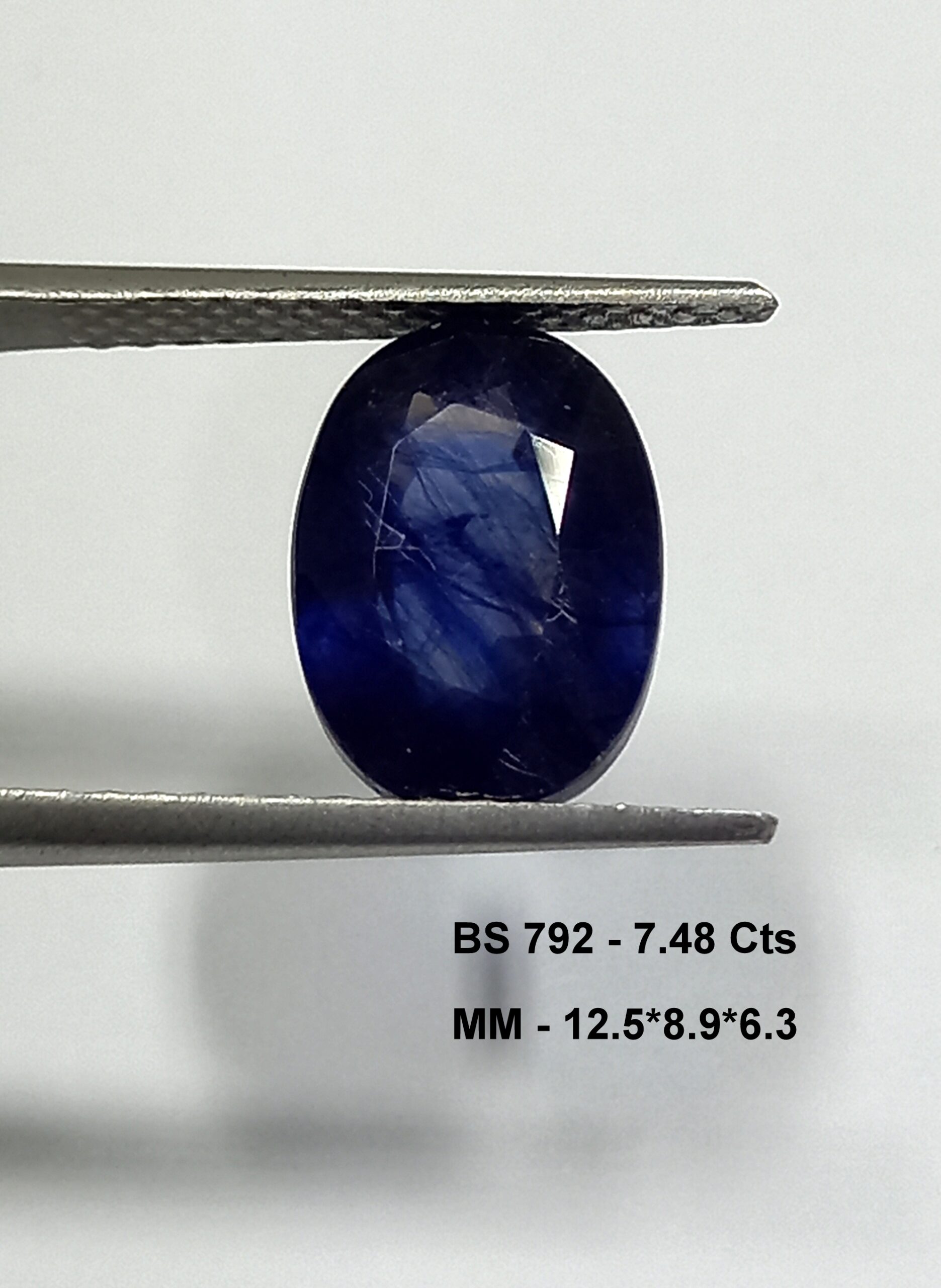 Natural blue sapphire gemstone 1