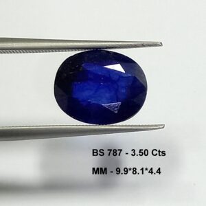 Natural blue sapphire gemstone 1