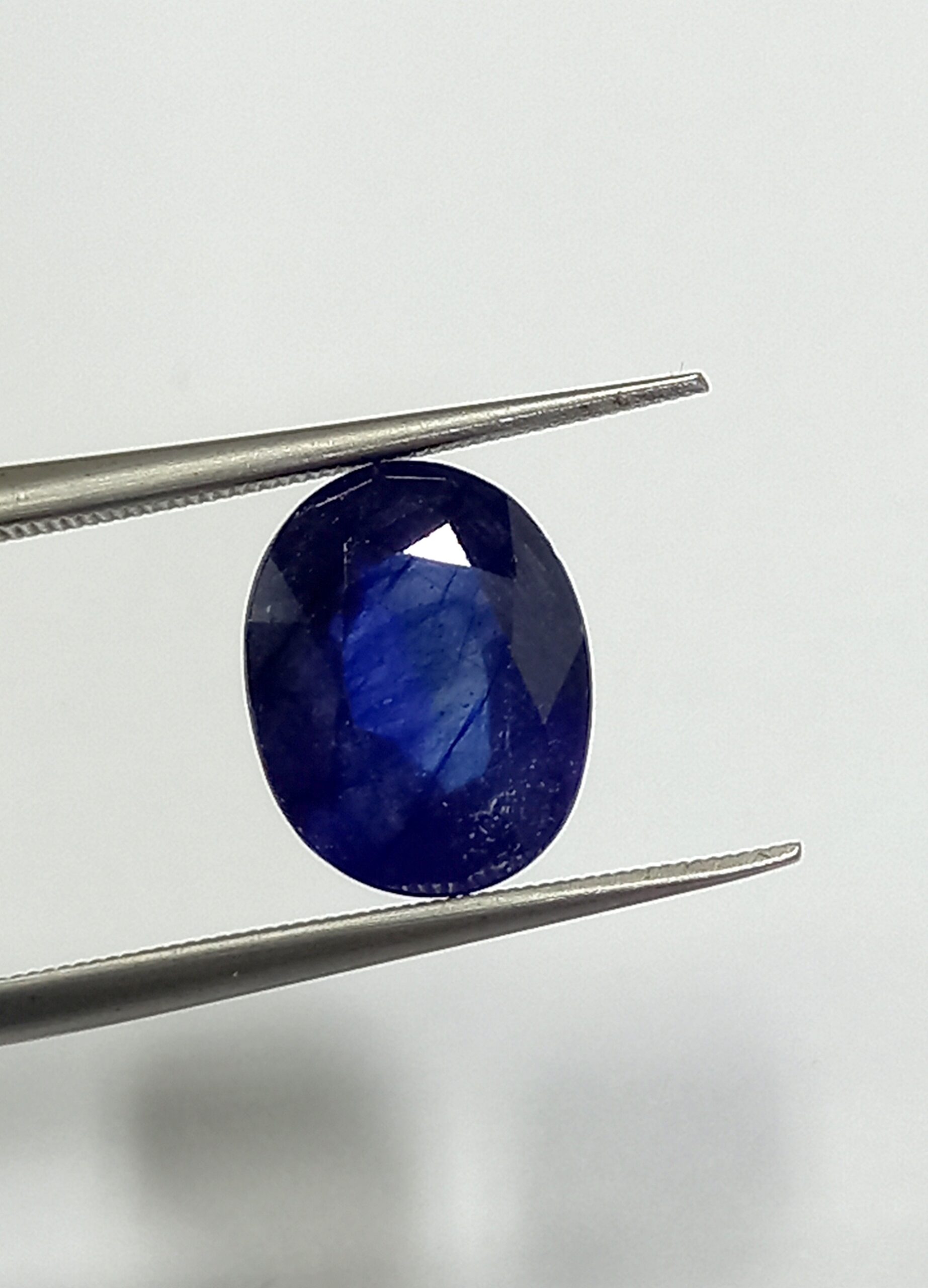 Natural blue sapphire gemstone 2