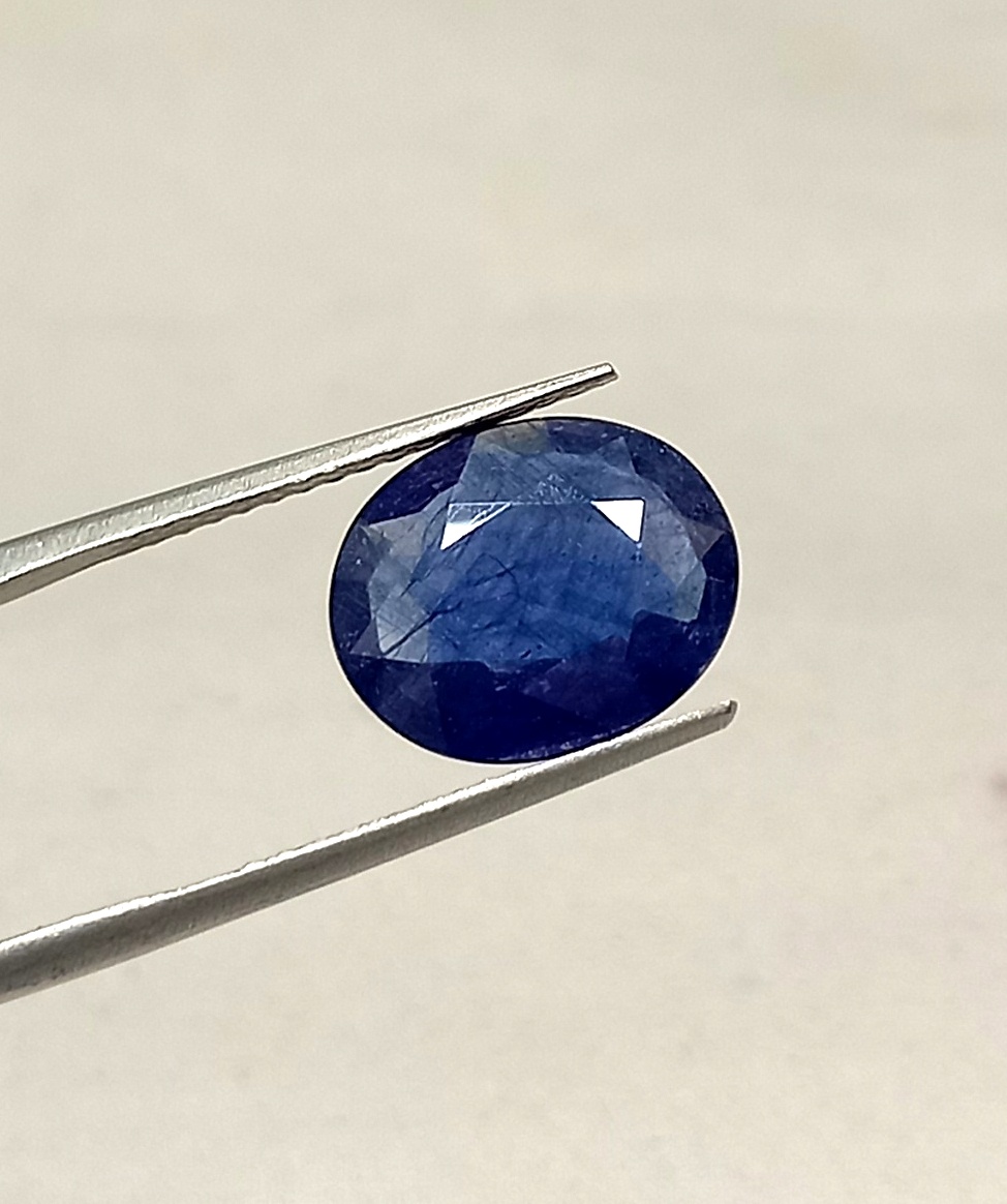 NATURAL BLUE SAPPHIRE GEMSTONE 2 Natural blue sapphire gemstone 2