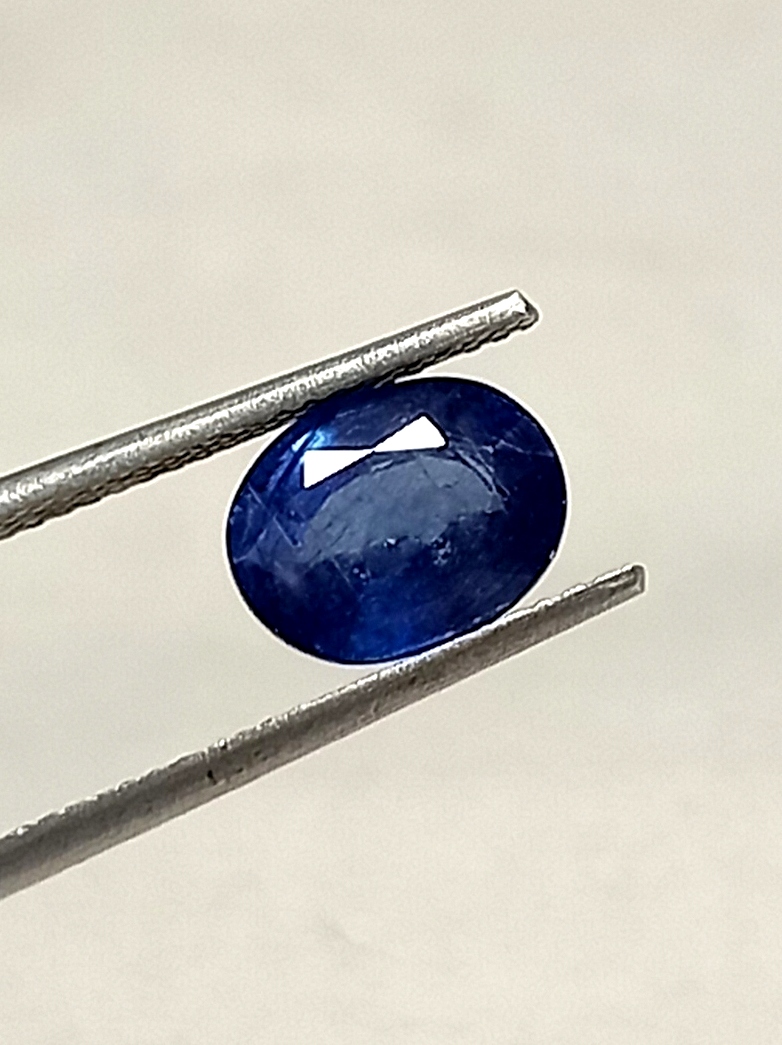 NATURAL BLUE SAPPHIRE GEMSTONE 2 Natural blue sapphire gemstone 2