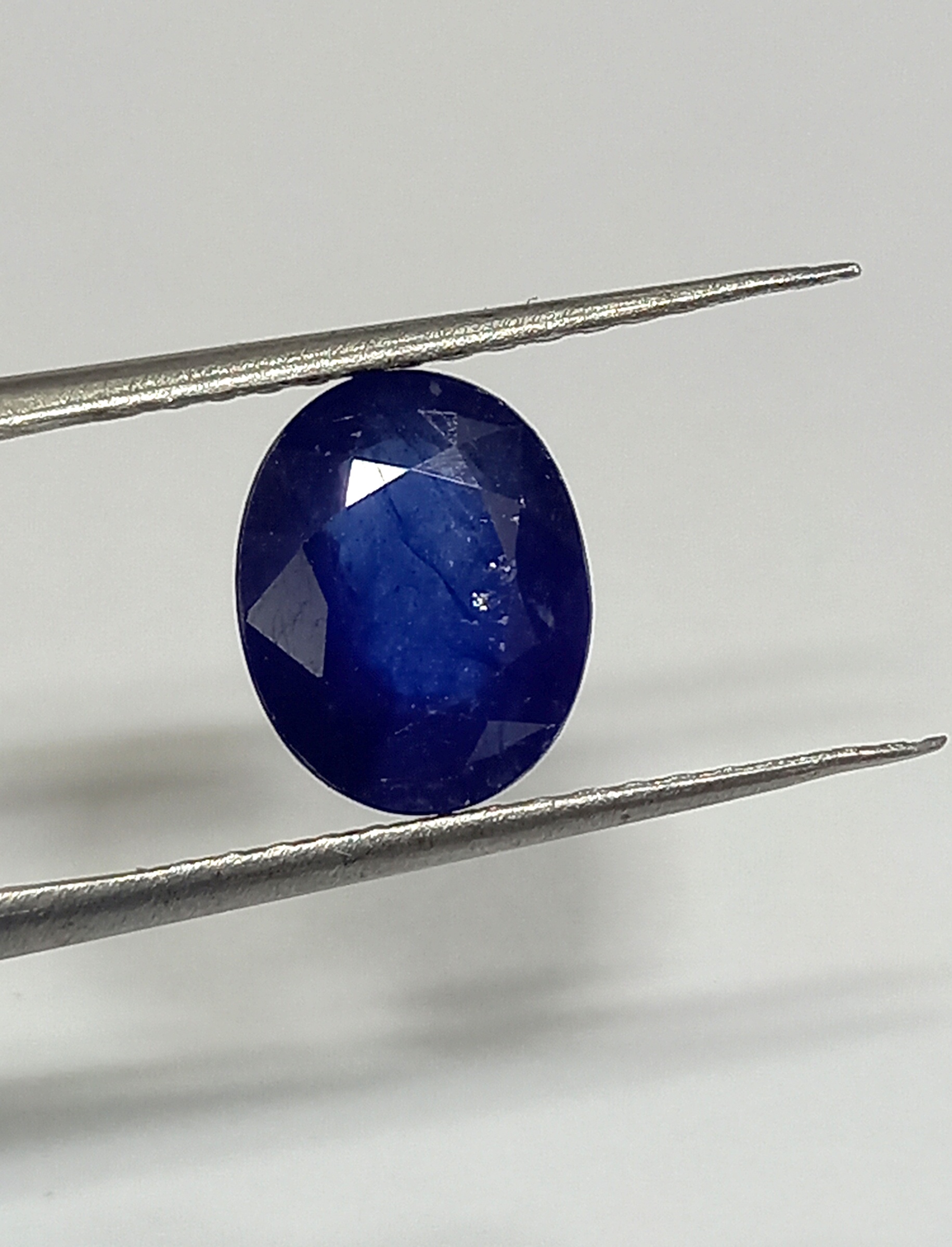 Natural blue sapphire gemstone 2