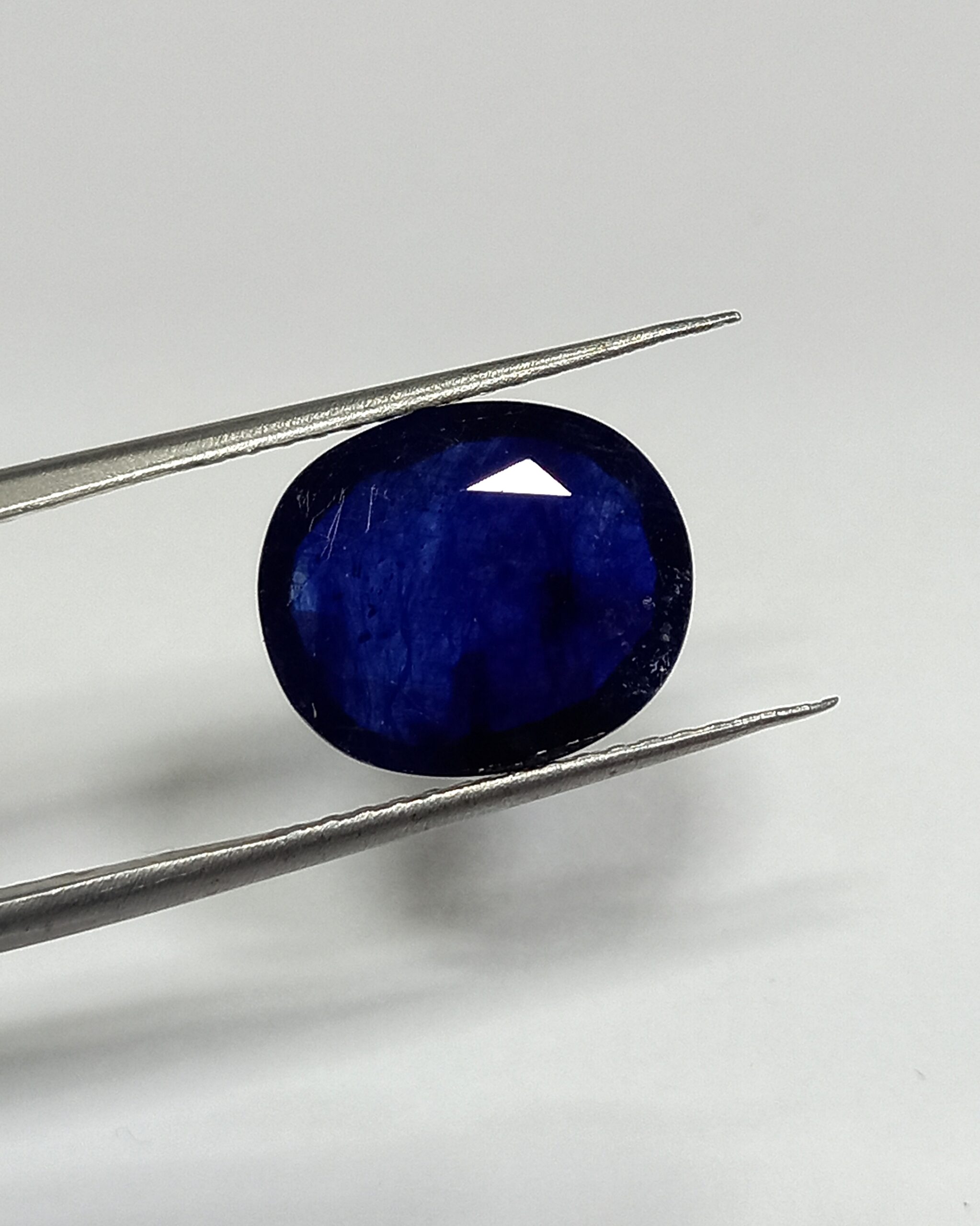 Natural blue sapphire gemstone 2