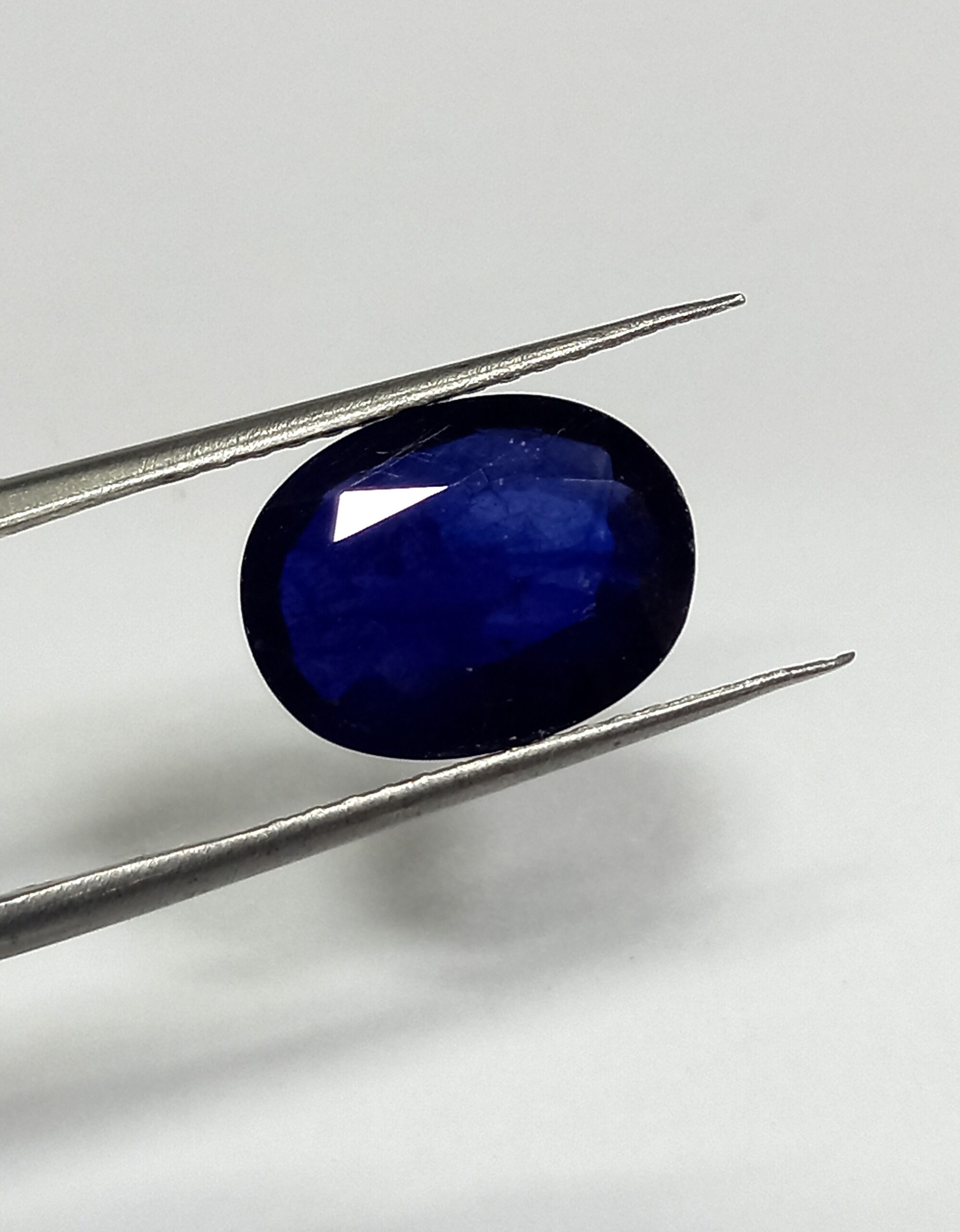 Natural blue sapphire gemstone 2