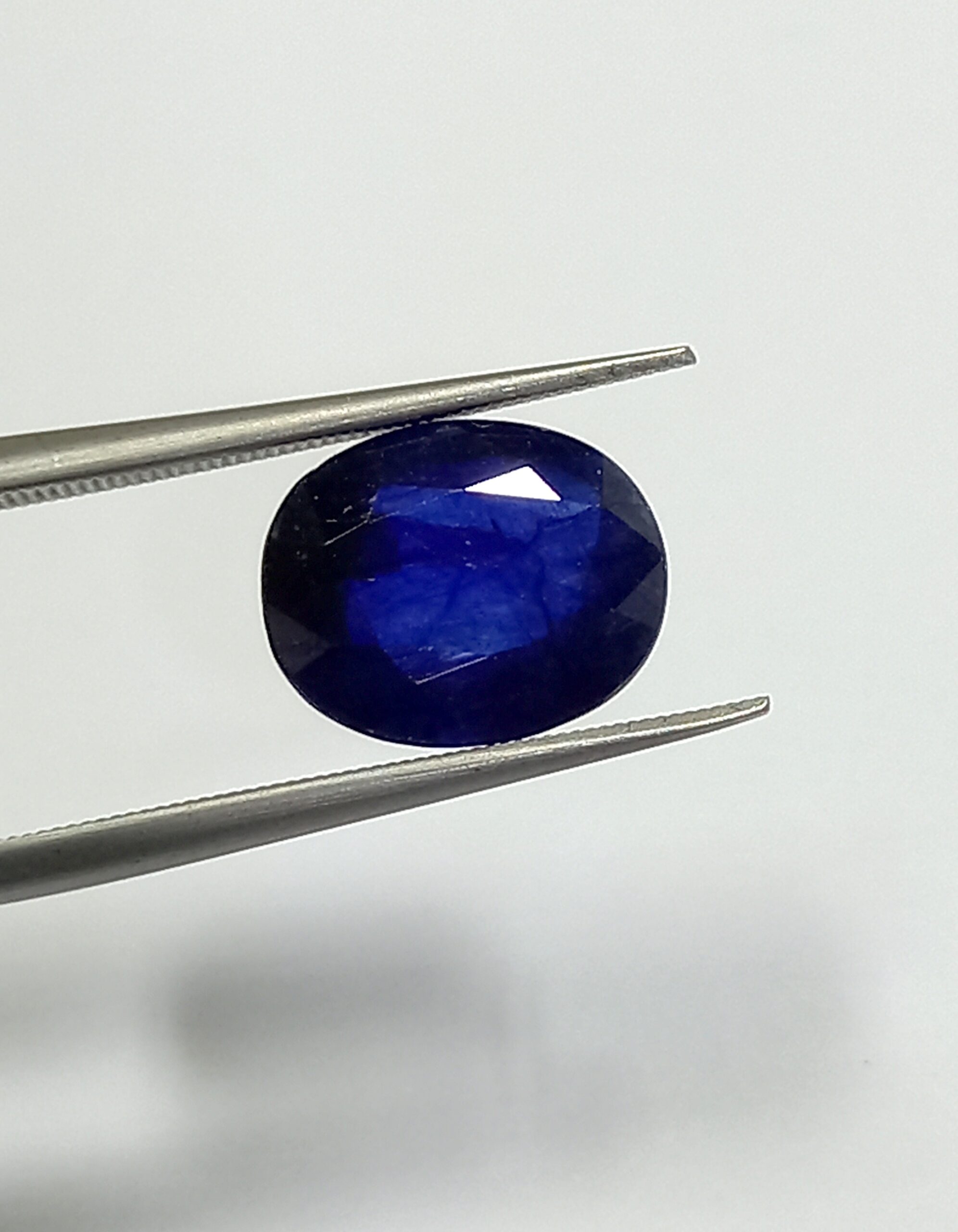 Natural blue sapphire gemstone 2