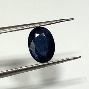 Natural blue sapphire gemstone 2
