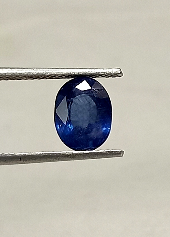 NATURAL BLUE SAPPHIRE GEMSTONE 3 Natural blue sapphire gemstone 3