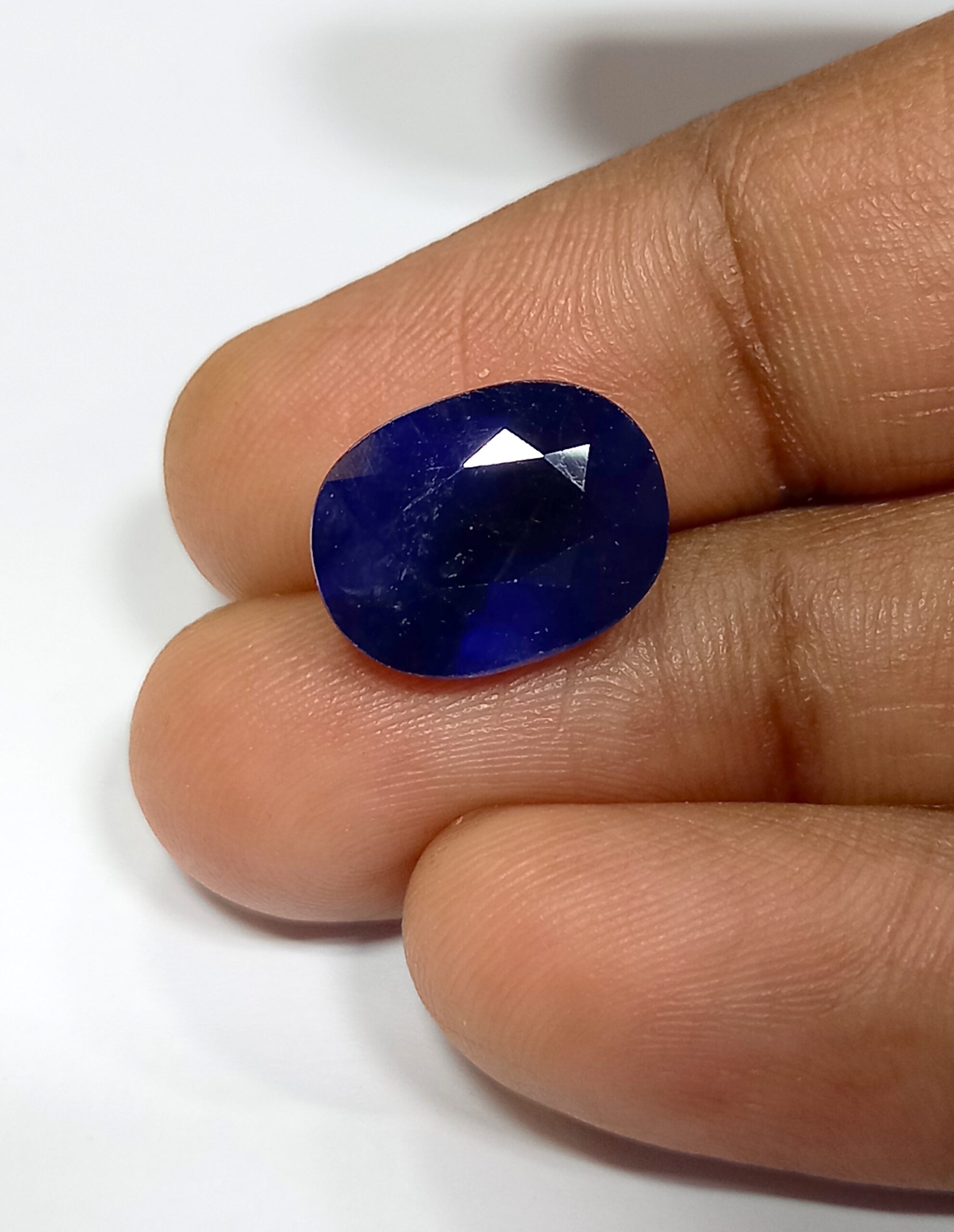 Natural blue sapphire gemstone 4