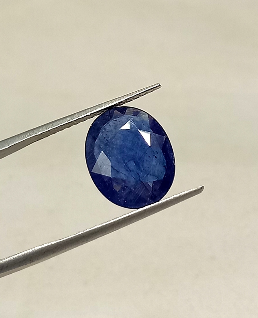 NATURAL BLUE SAPPHIRE GEMSTONE 4 Natural blue sapphire gemstone 4