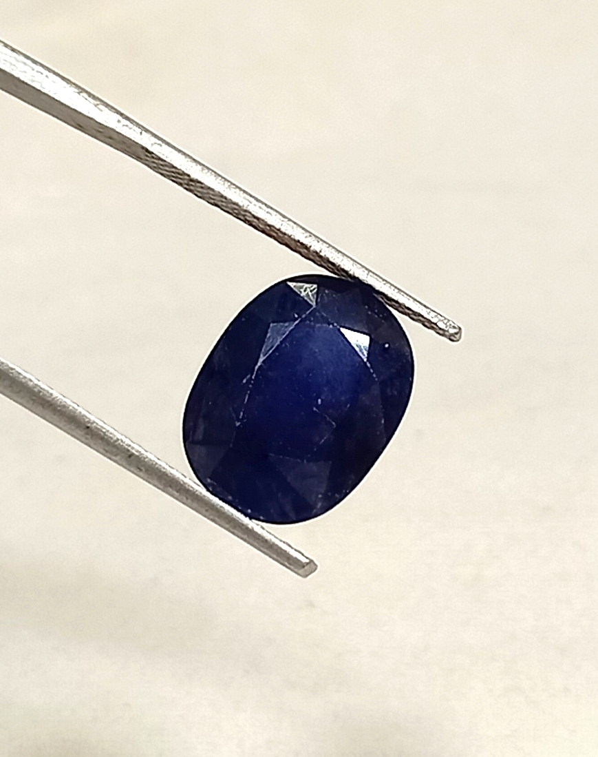 NATURAL BLUE SAPPHIRE GEMSTONE 4 Natural blue sapphire gemstone 4