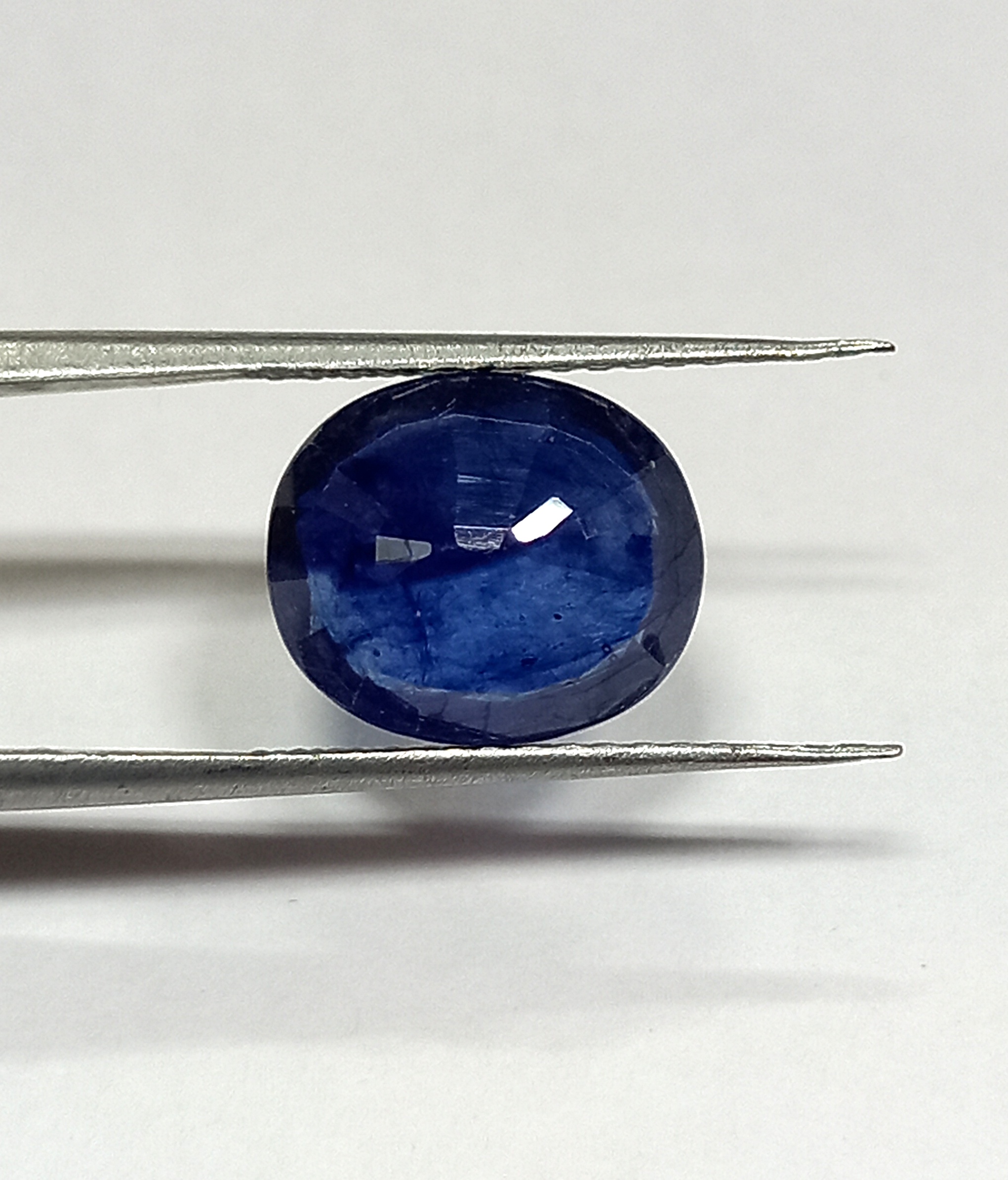 Natural blue sapphire gemstone 4