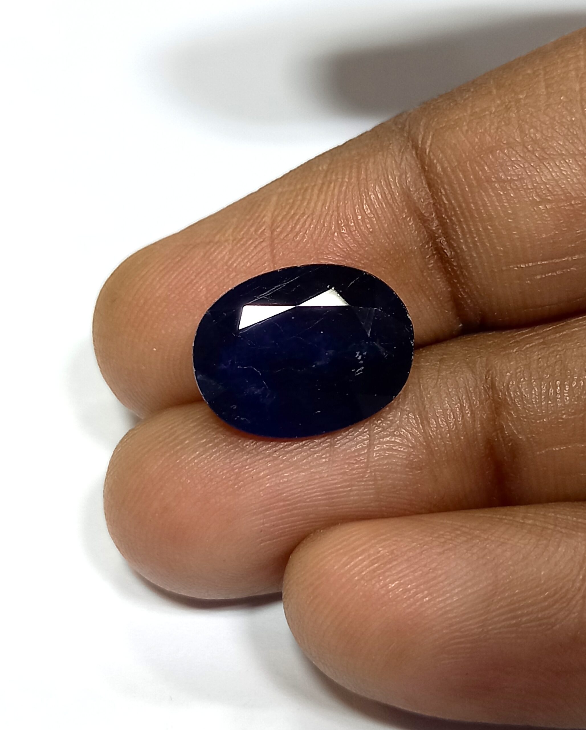Natural blue sapphire gemstone 4