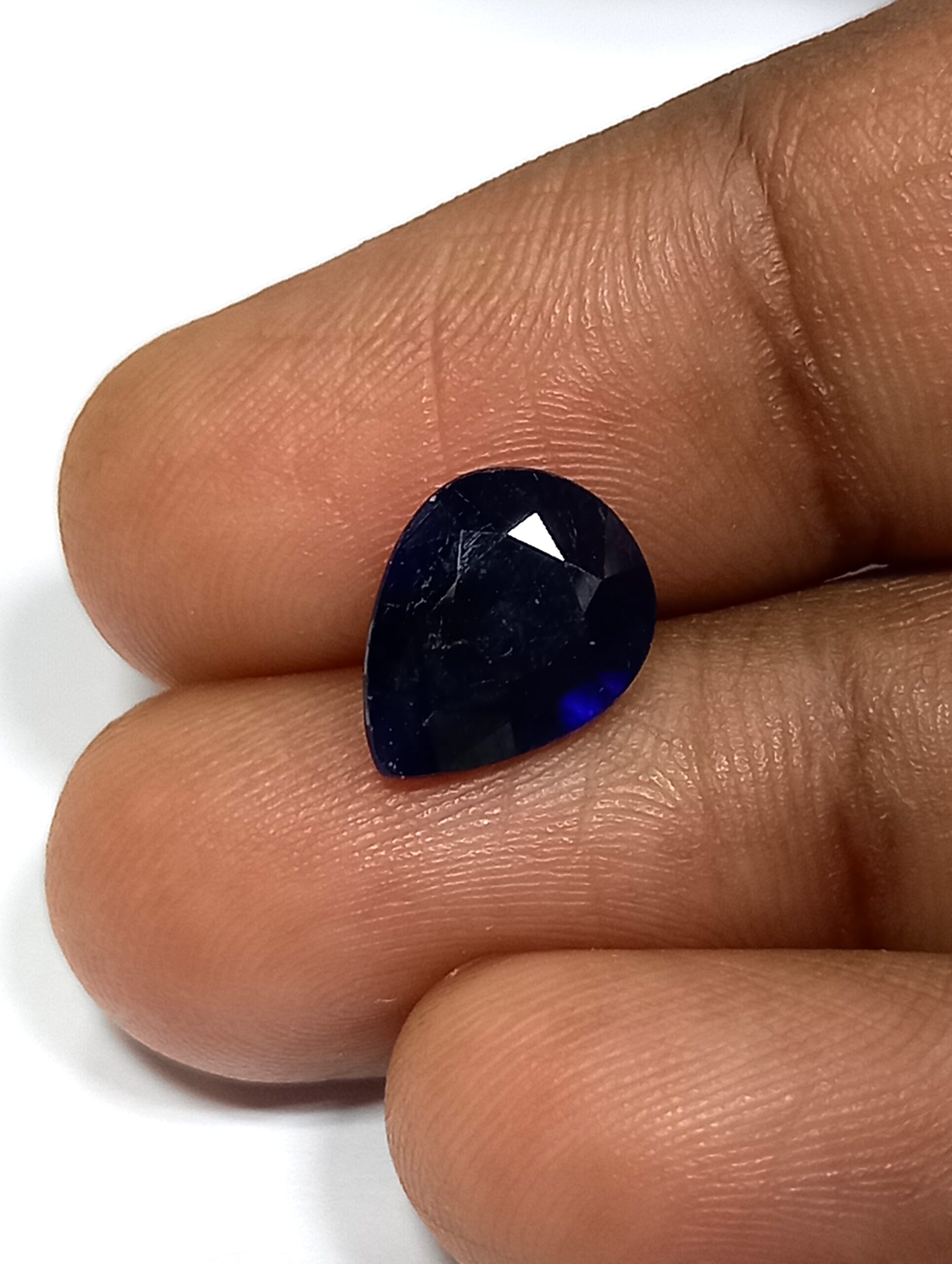 NATURAL BLUE SAPPHIRE GEMSTONE 4 Natural blue sapphire gemstone 4