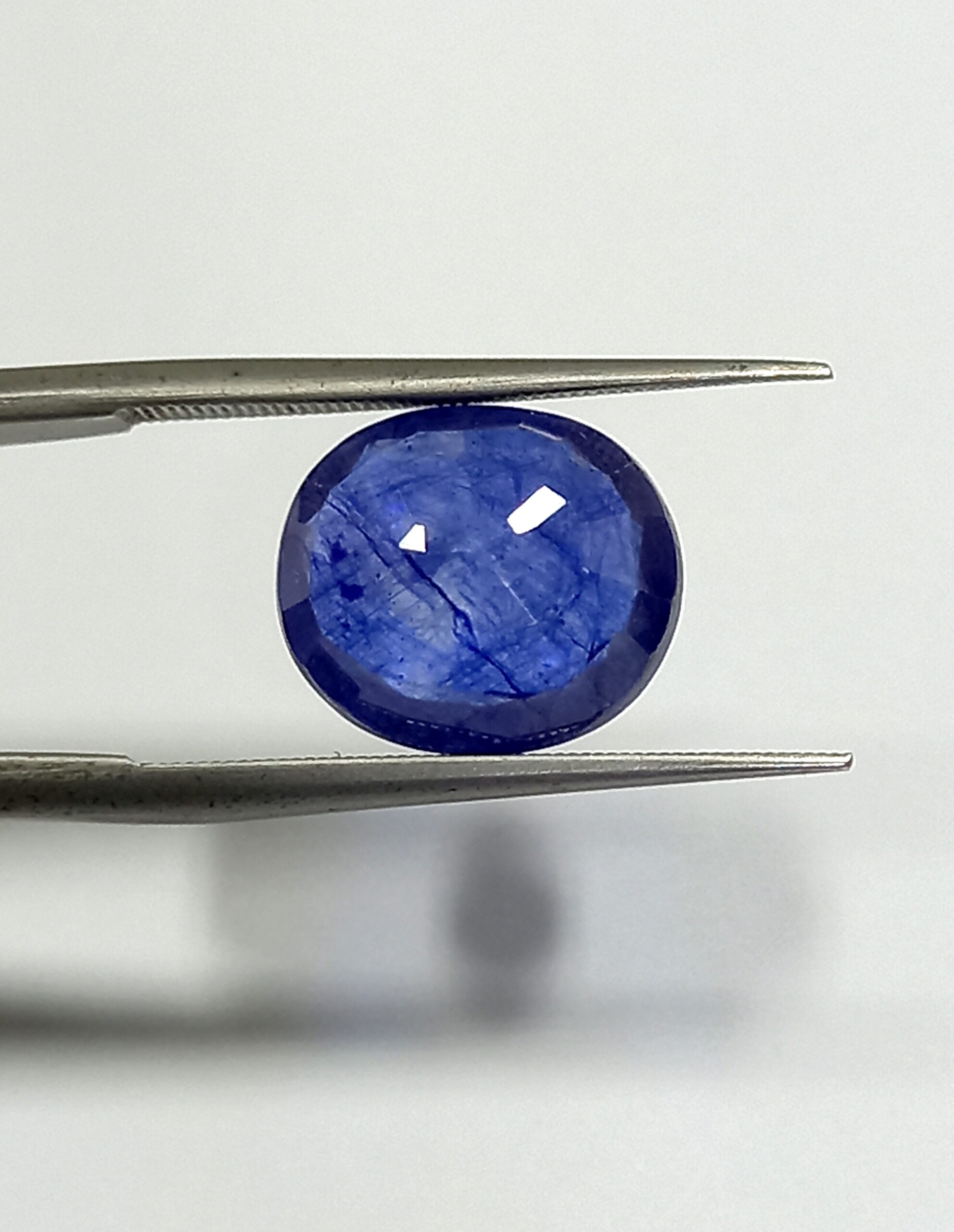 Natural blue sapphire gemstone 4
