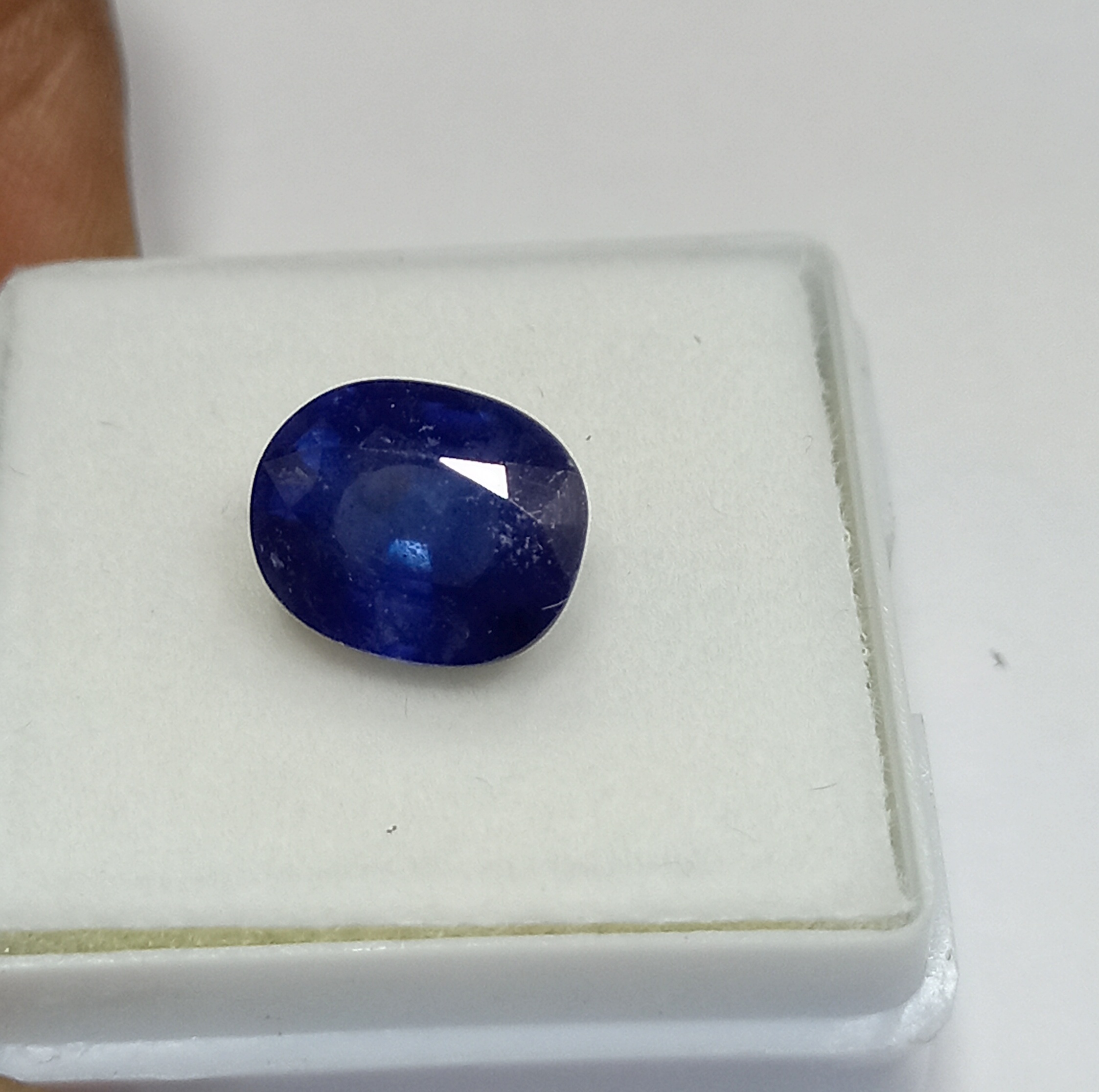 Natural blue sapphire gemstone 6
