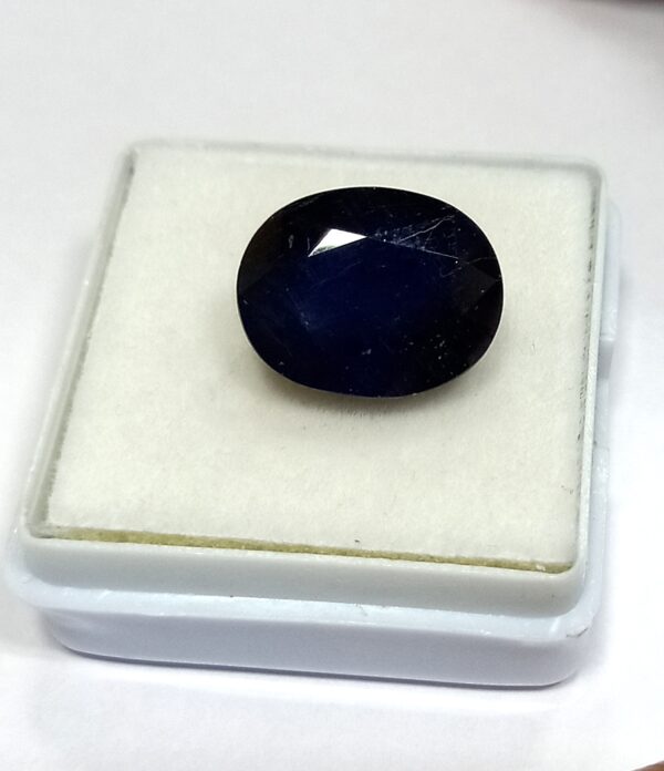 Natural blue sapphire gemstone 6