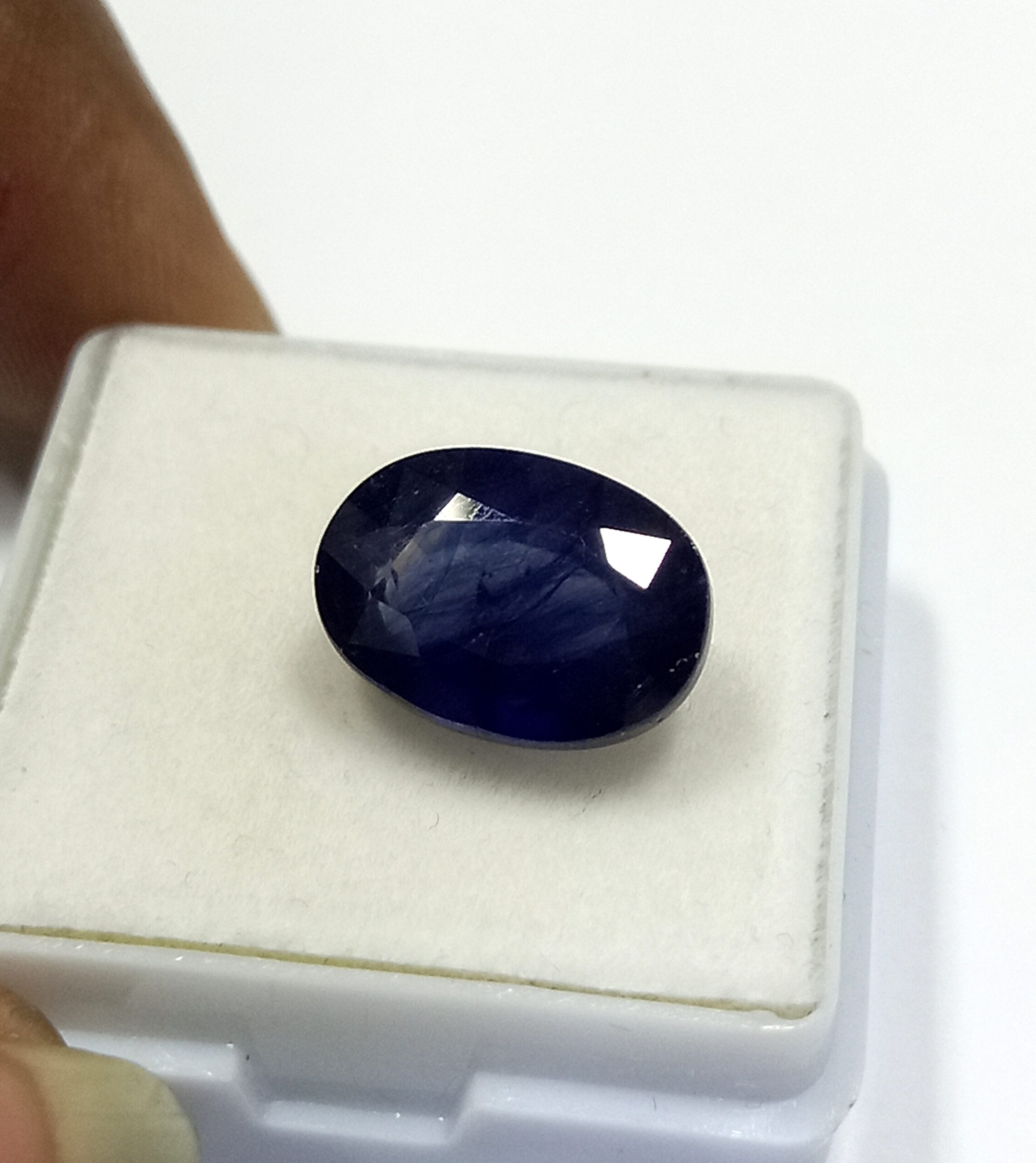 Natural blue sapphire gemstone 6