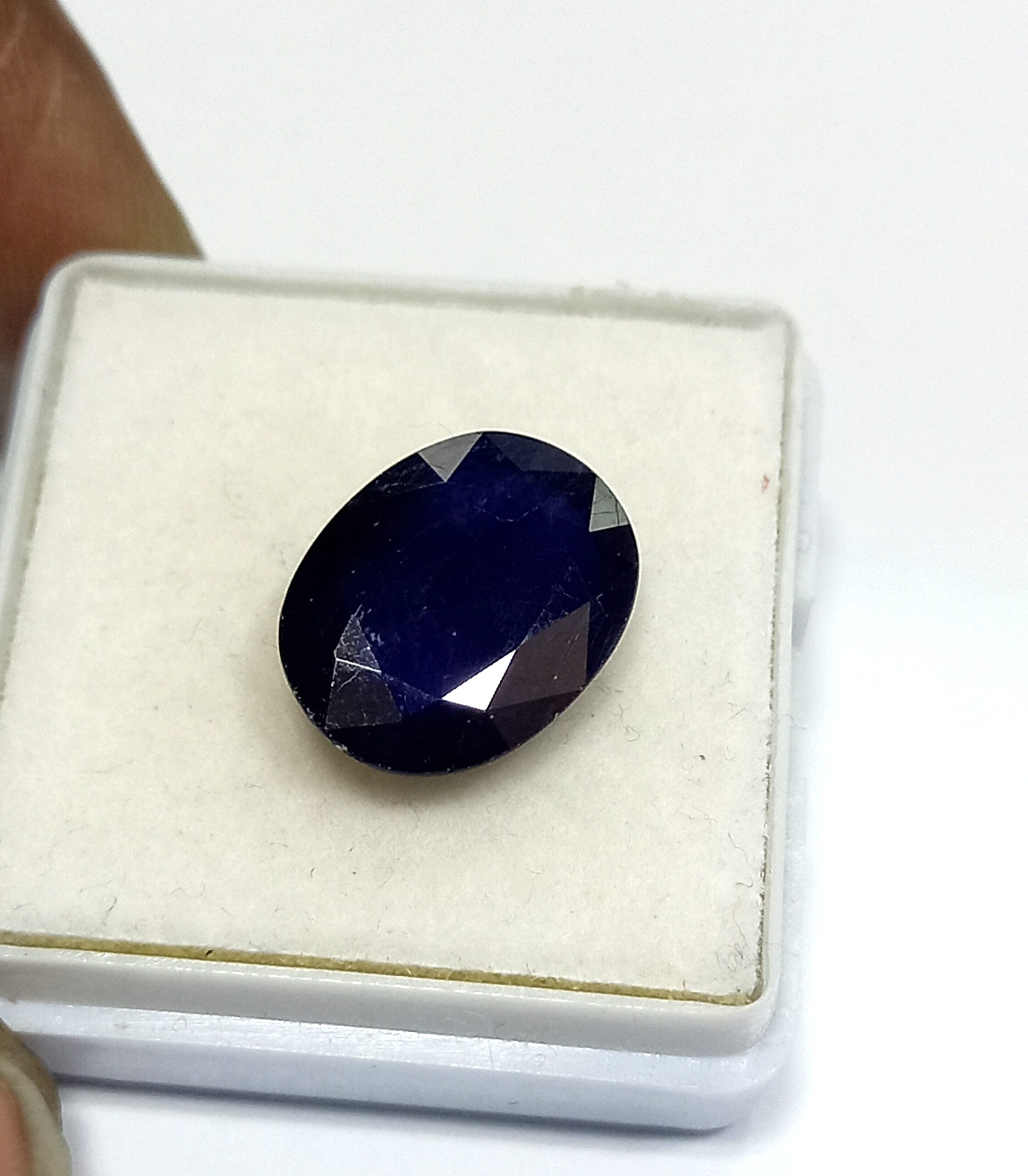 Natural blue sapphire gemstone 6