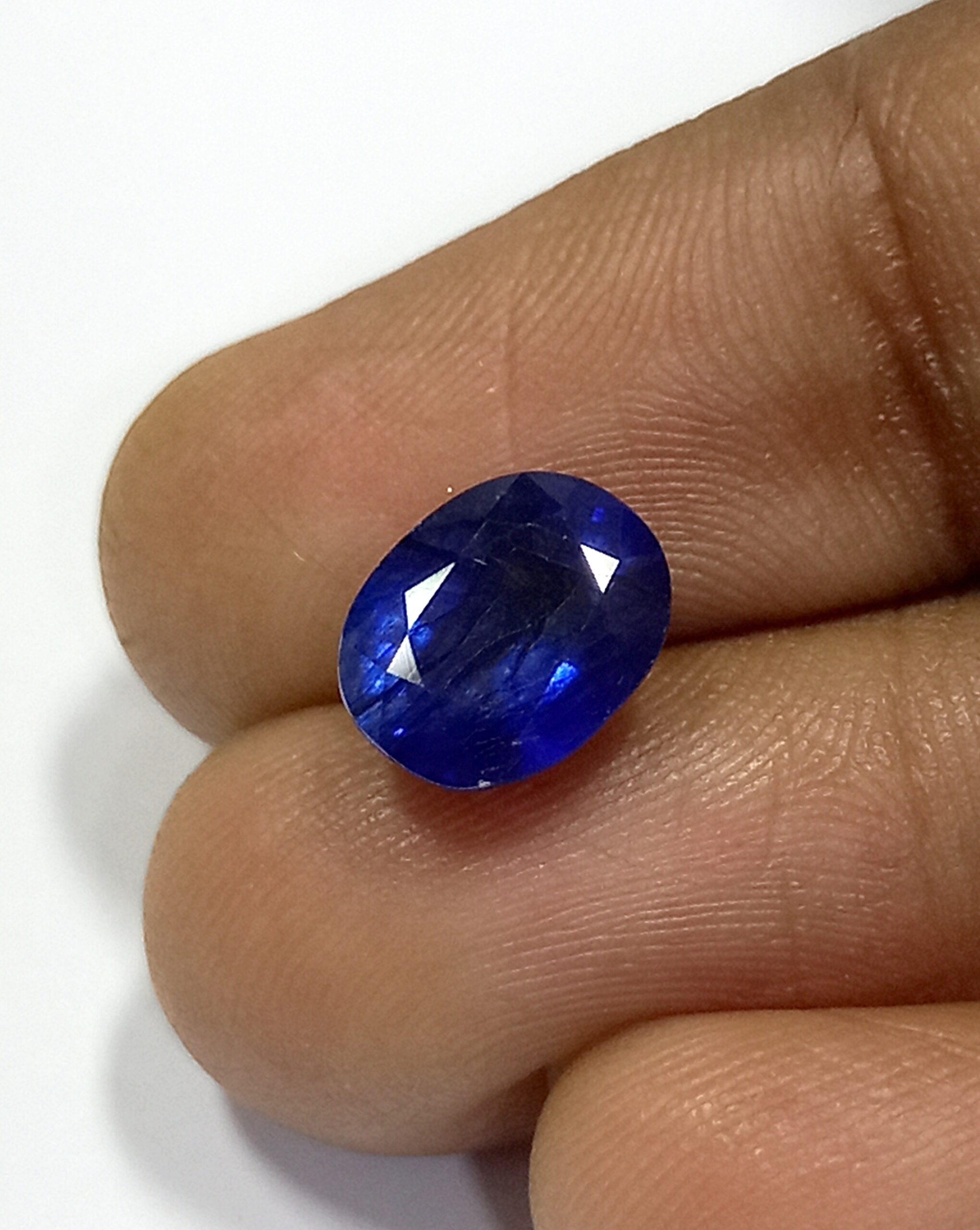 Natural blue sapphire gemstone 6