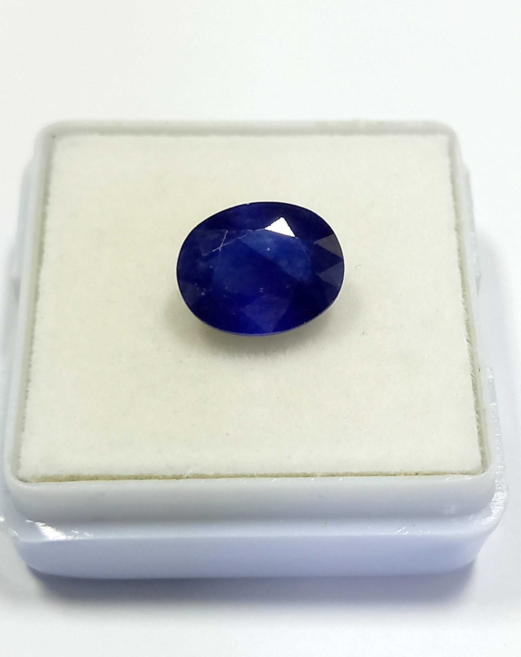 Natural blue sapphire gemstone 7