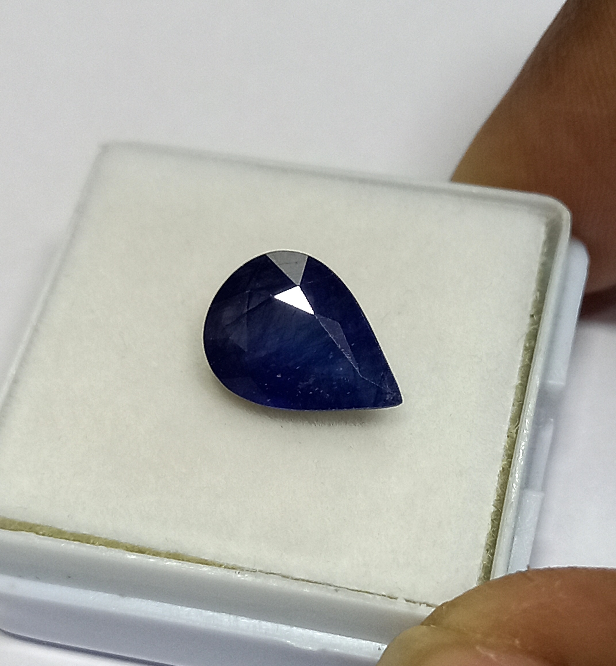 Natural blue sapphire gemstone 7