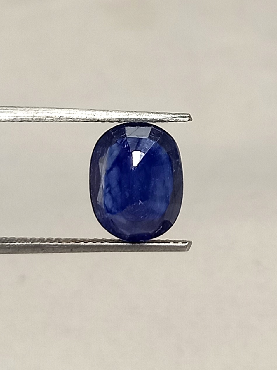Natural blue sapphire gemstone 7