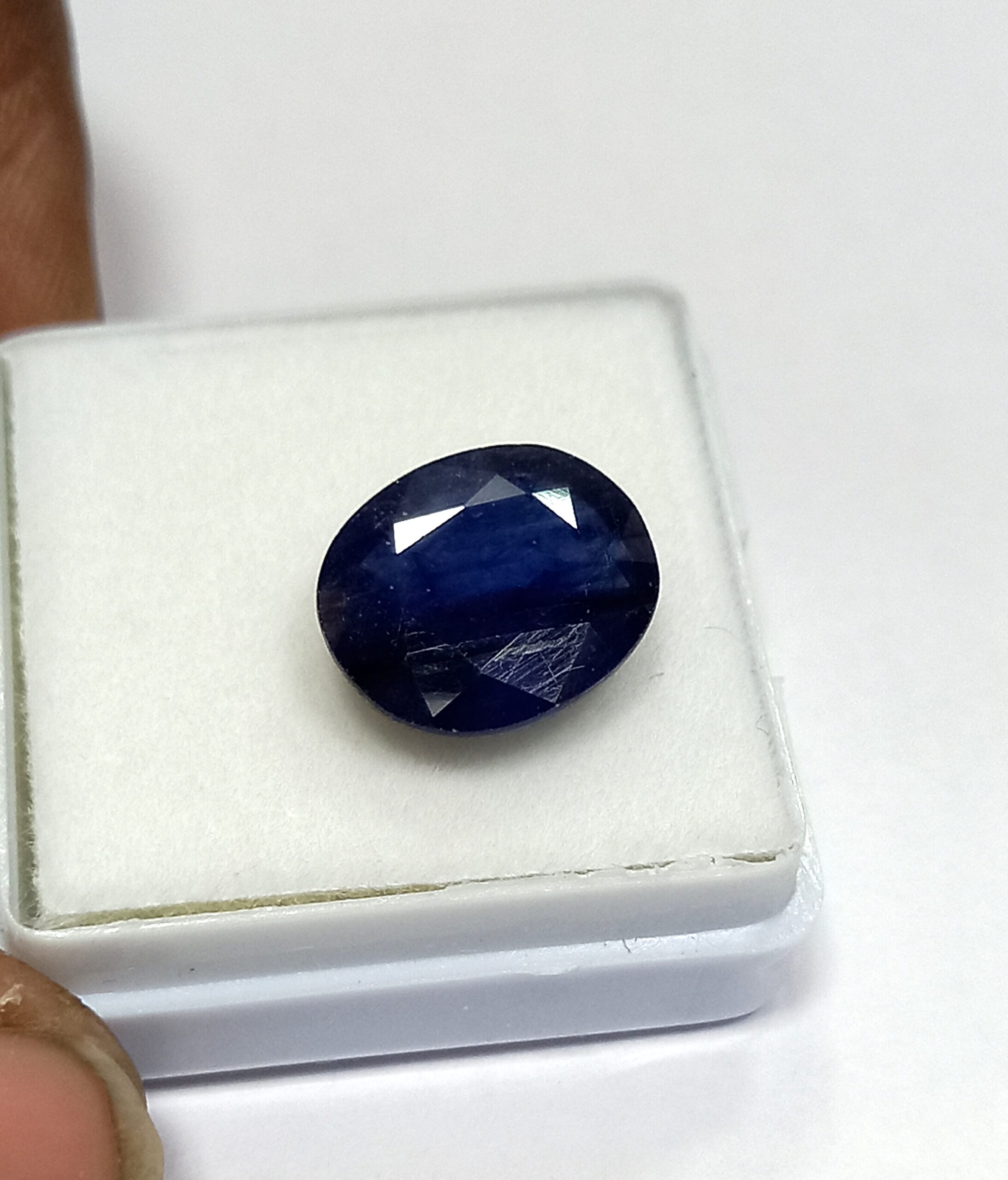 Natural blue sapphire gemstone 7