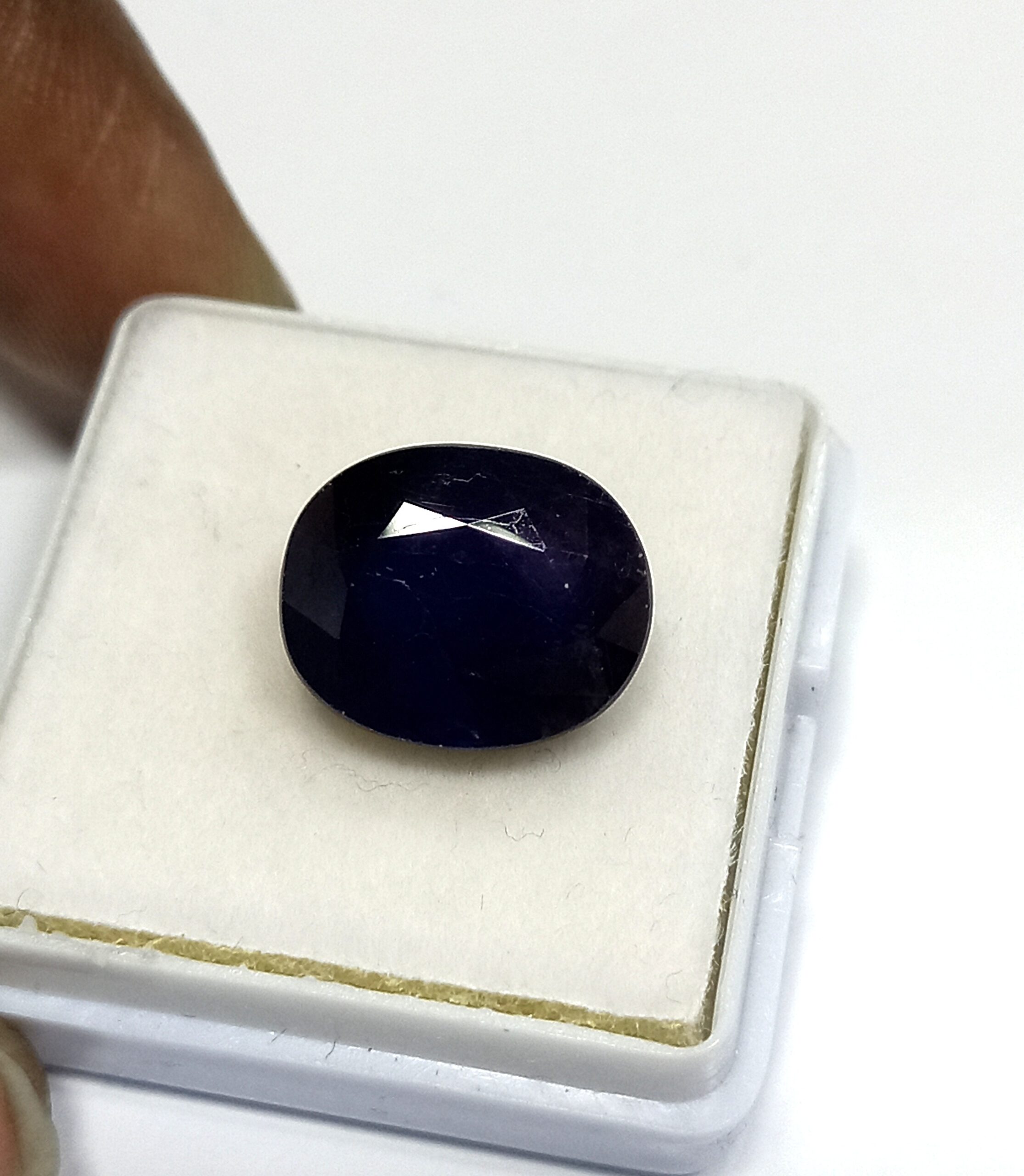 Natural blue sapphire gemstone 7
