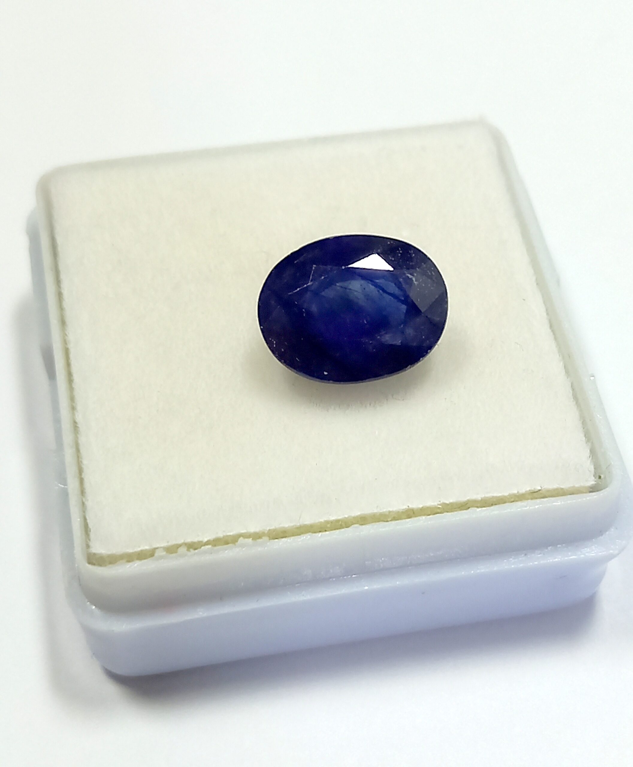 Natural blue sapphire gemstone 7