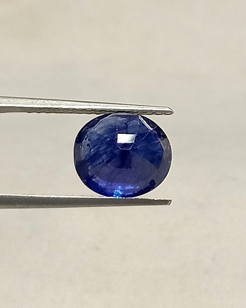NATURAL BLUE SAPPHIRE GEMSTONE 8 Natural blue sapphire gemstone 8