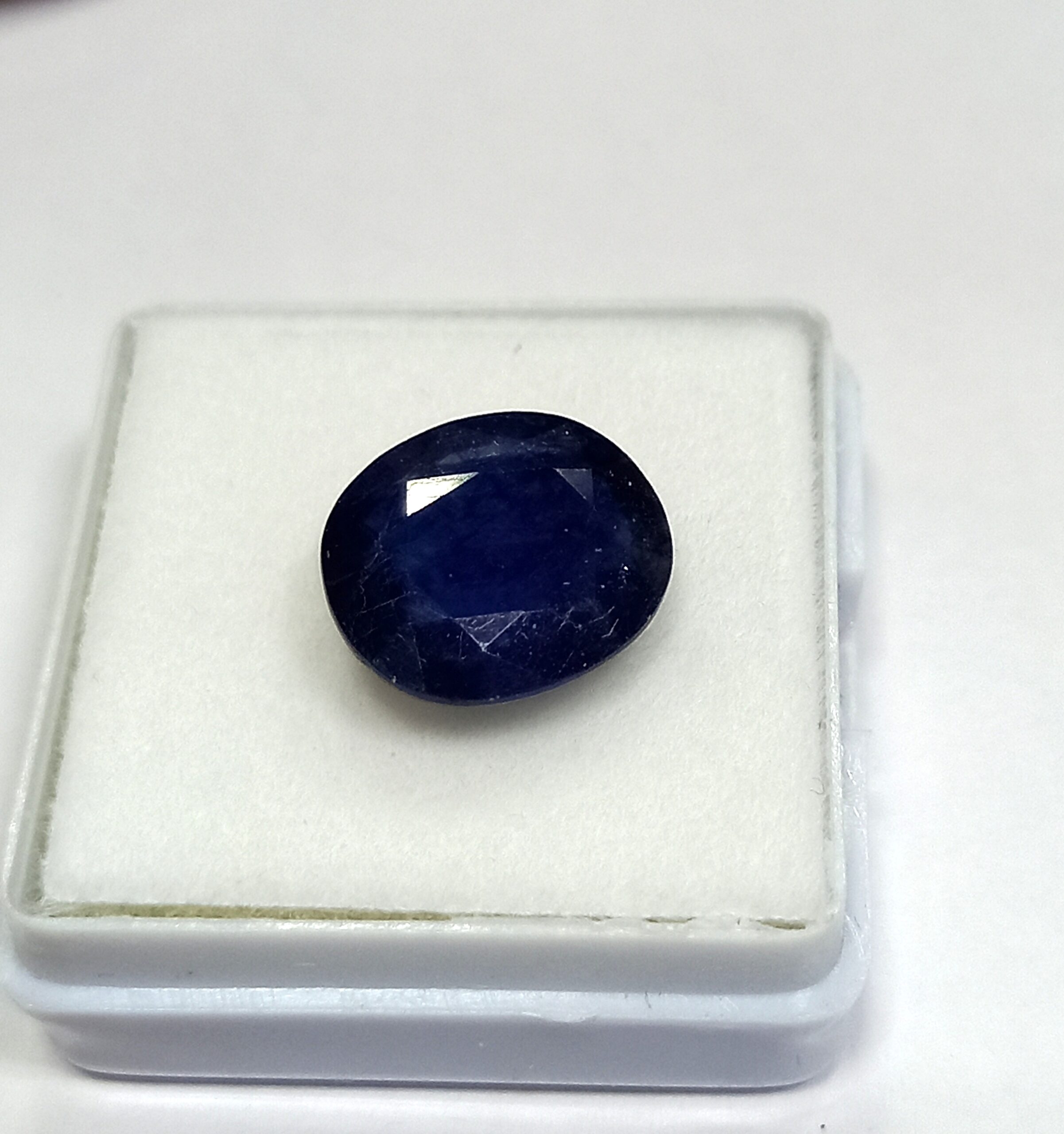 Natural blue sapphire gemstone 8