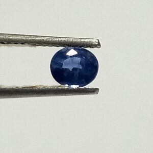 Natural blue sapphire gemstone 0.67 cts 2