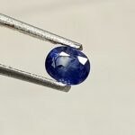 Natural blue sapphire gemstone 0.68 cts 4