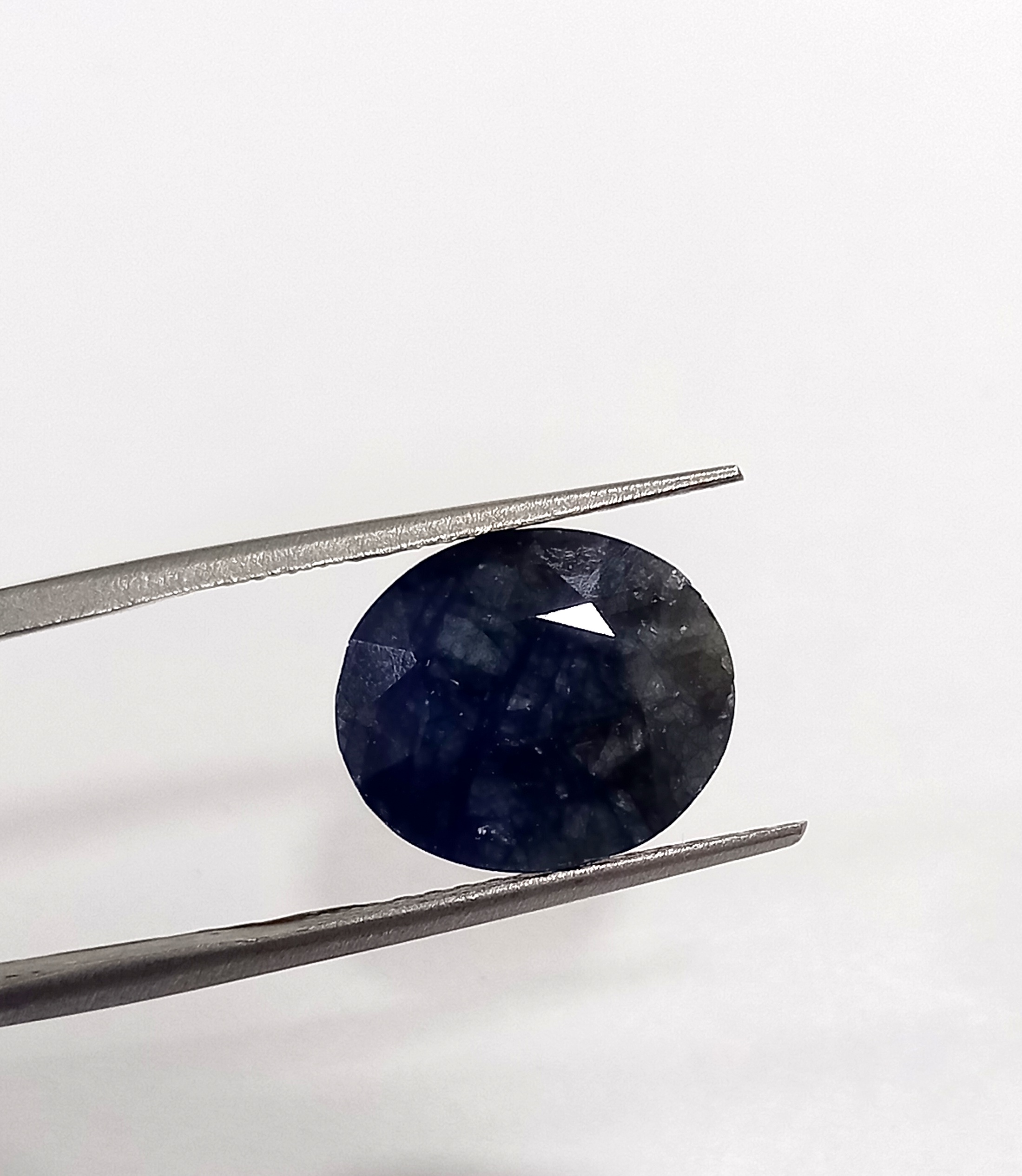 Natural blue sapphire gemstone 2