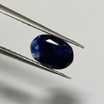 Natural blue sapphire gemstone 3