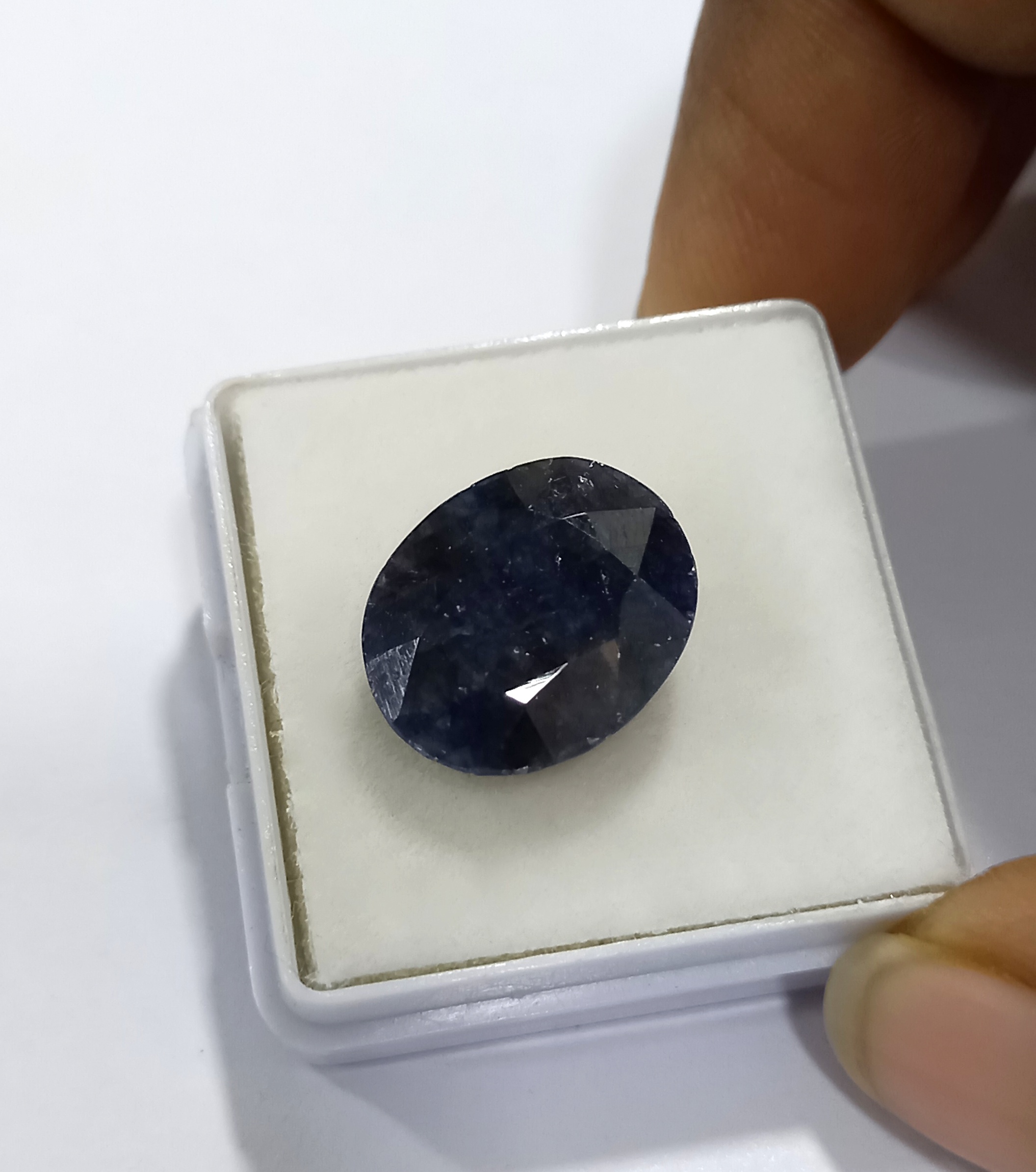 Natural blue sapphire gemstone 7