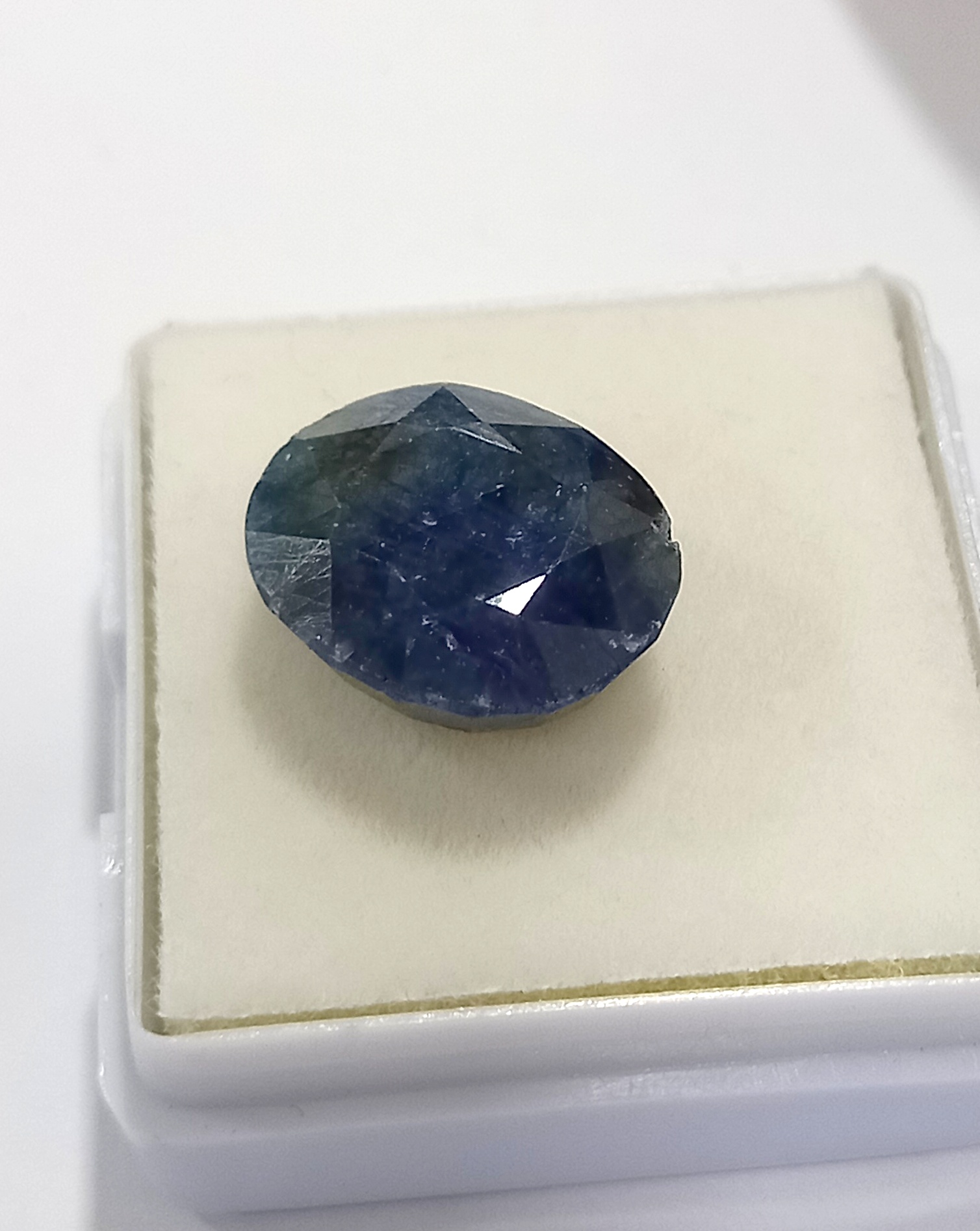 Natural Blue Sapphire Gemtsone 5 Natural blue sapphire gemtsone 5