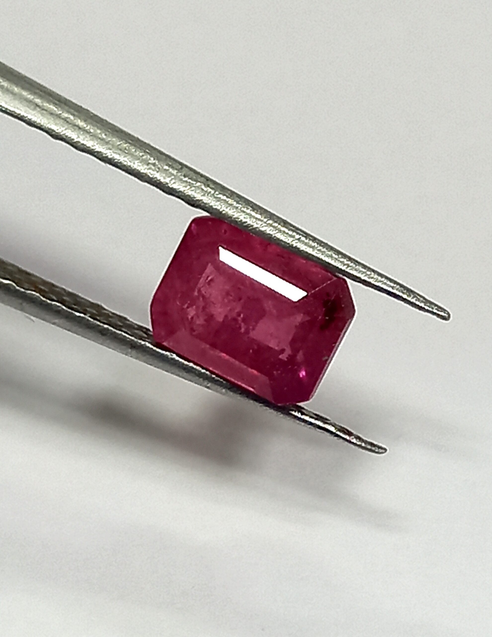 NATURAL RUBY GEMSTONE 3 Natural ruby gemstone 3